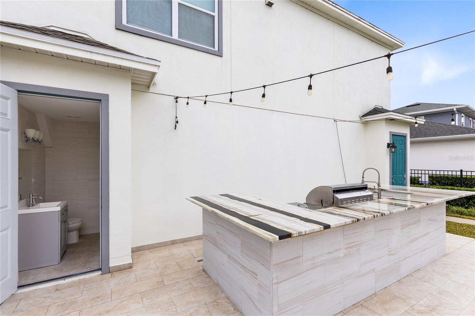 LAUREATE PARK - Residential Lease