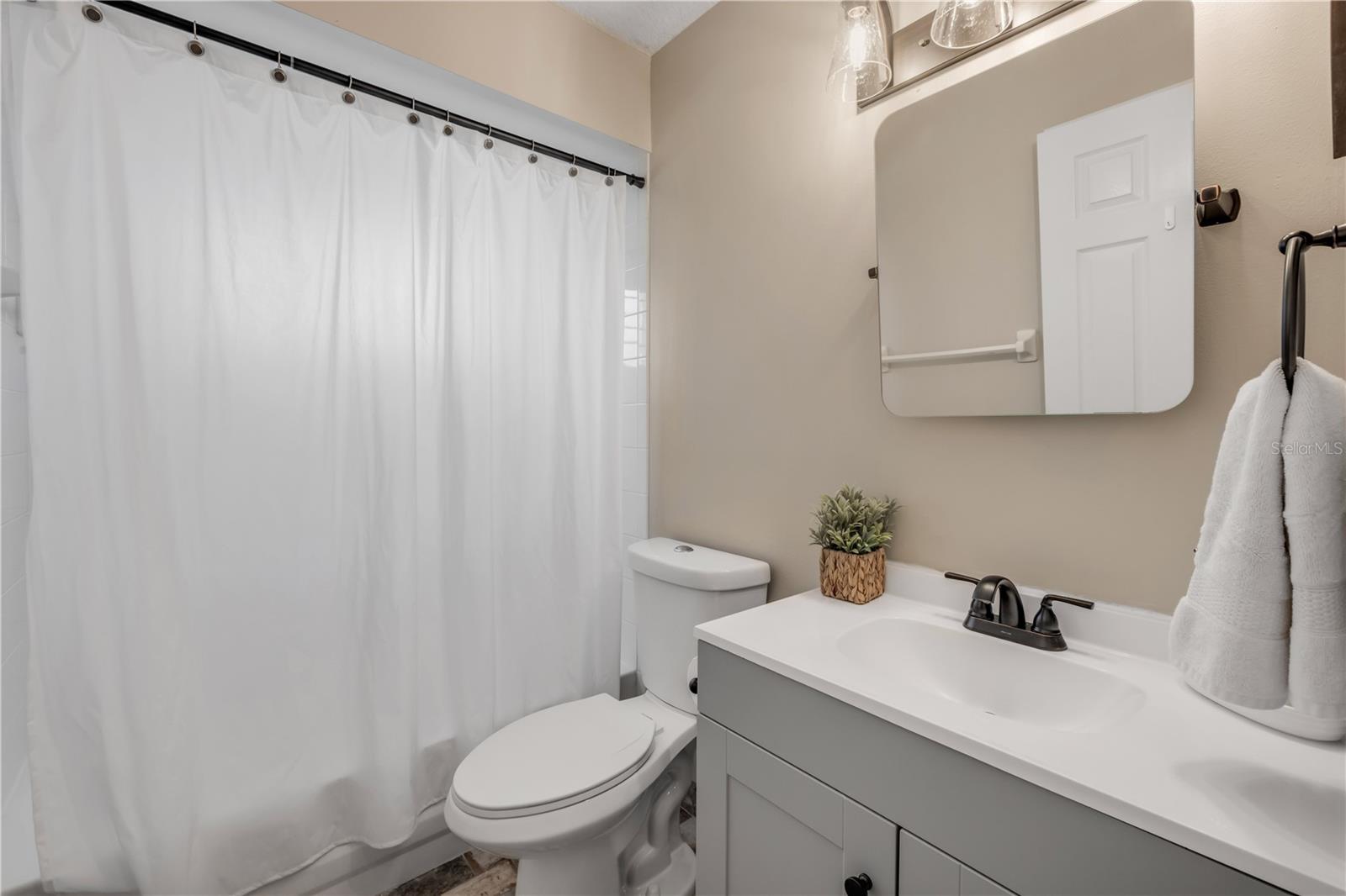 DETWILERS N 650 FT LT 02 16 17 34 NEW SMYRNA BEACH - Residential