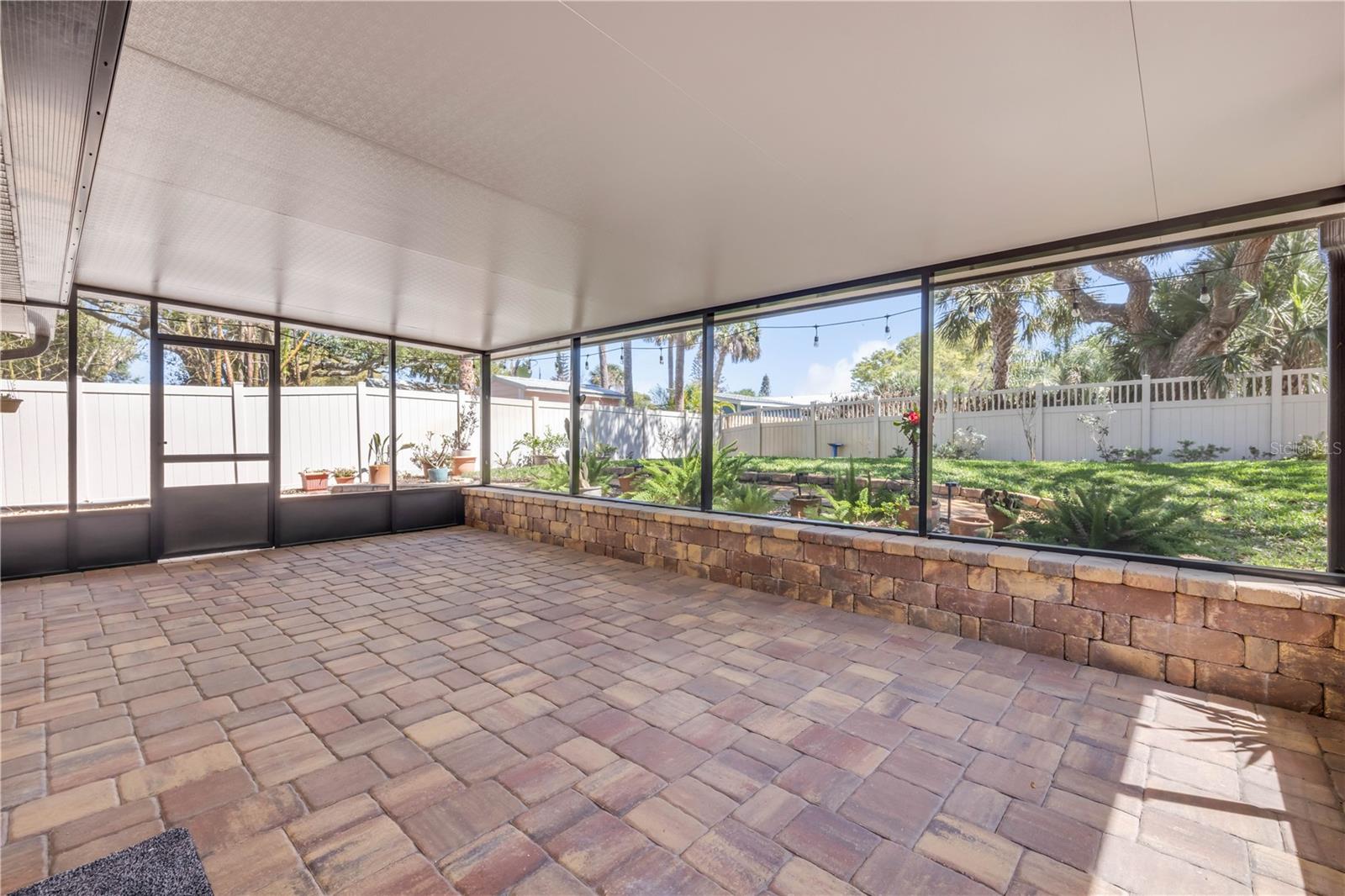 DETWILERS N 650 FT LT 02 16 17 34 NEW SMYRNA BEACH - Residential