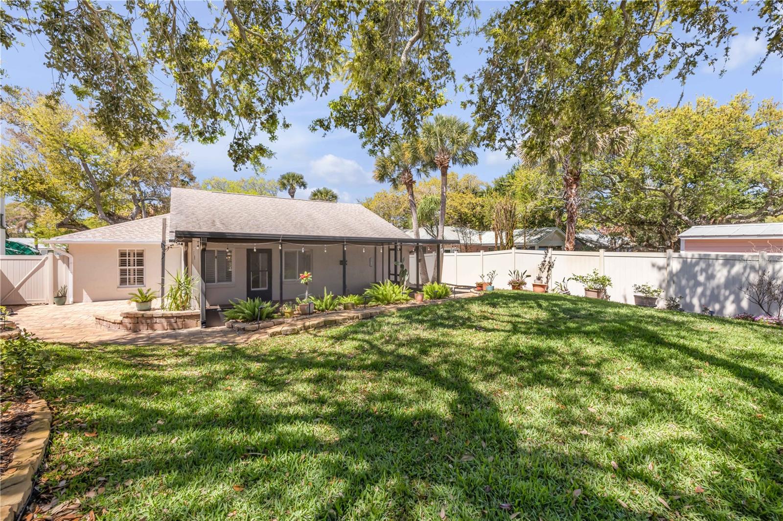 DETWILERS N 650 FT LT 02 16 17 34 NEW SMYRNA BEACH - Residential