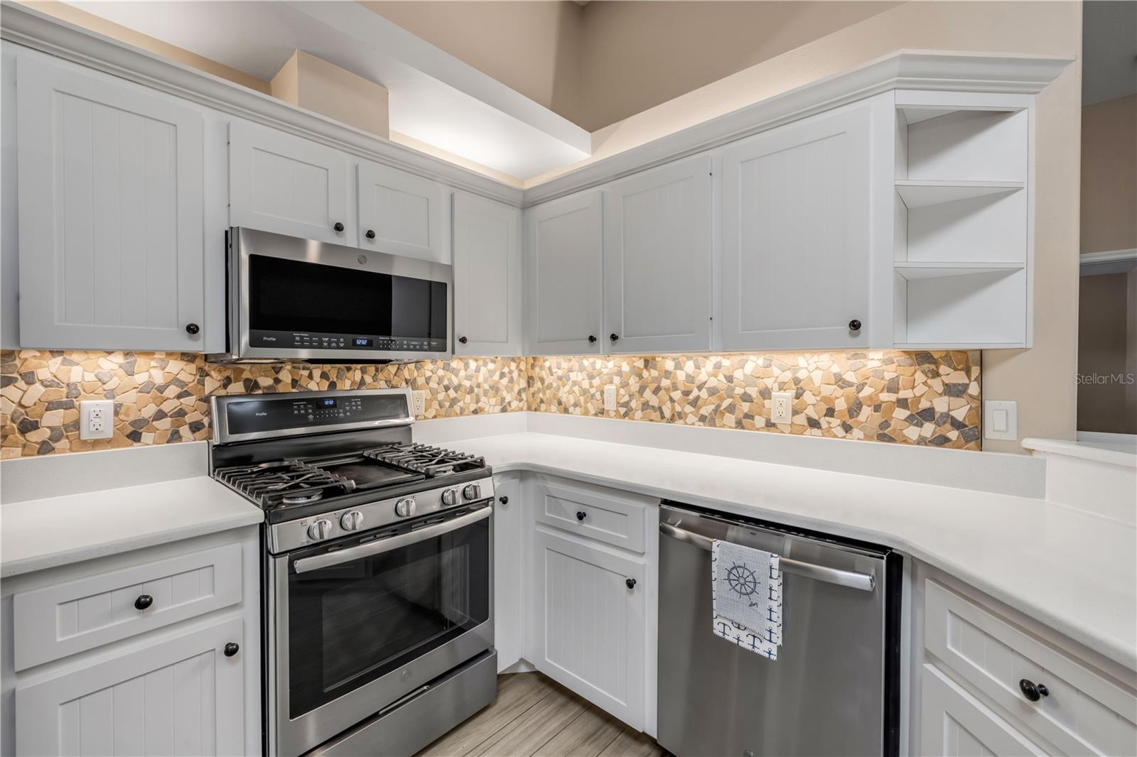 DETWILERS N 650 FT LT 02 16 17 34 NEW SMYRNA BEACH - Residential