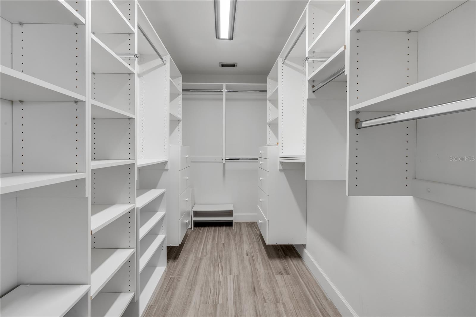 DETWILERS N 650 FT LT 02 16 17 34 NEW SMYRNA BEACH - Residential