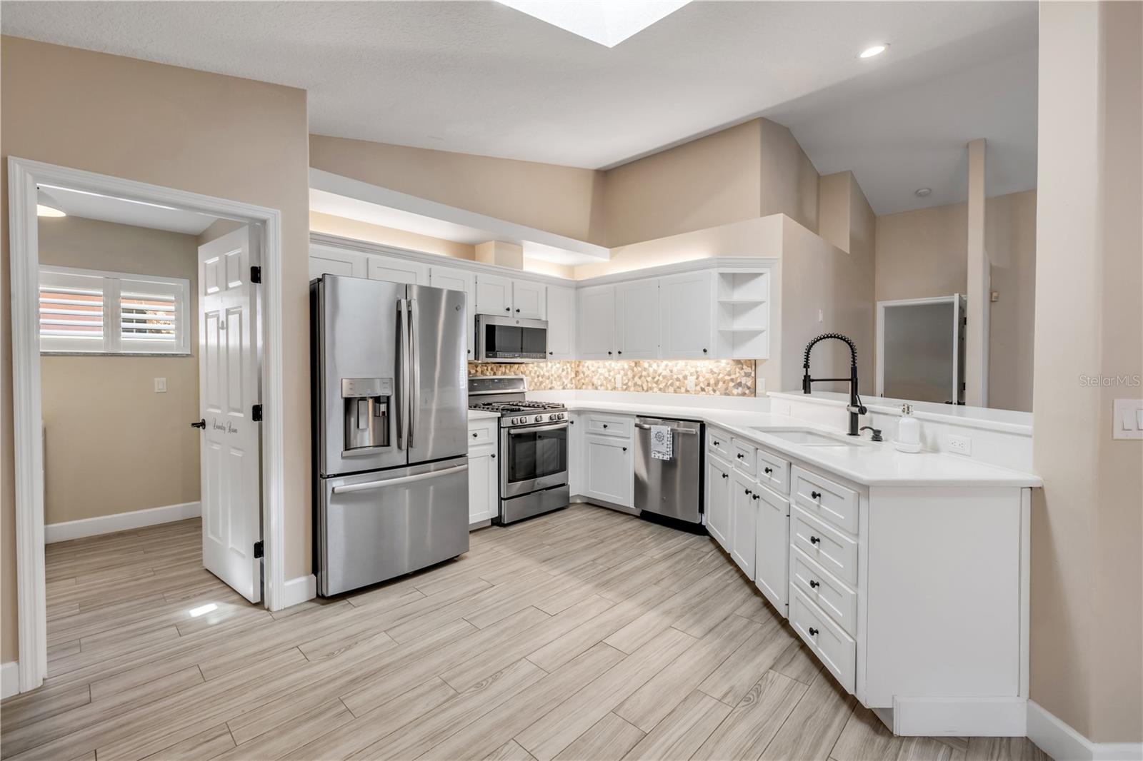 DETWILERS N 650 FT LT 02 16 17 34 NEW SMYRNA BEACH - Residential