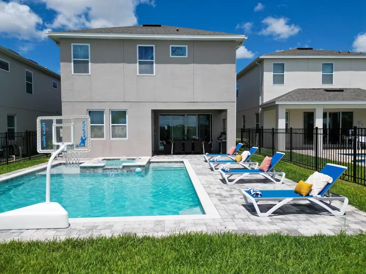 REUNION WEST PH 4 - Residential