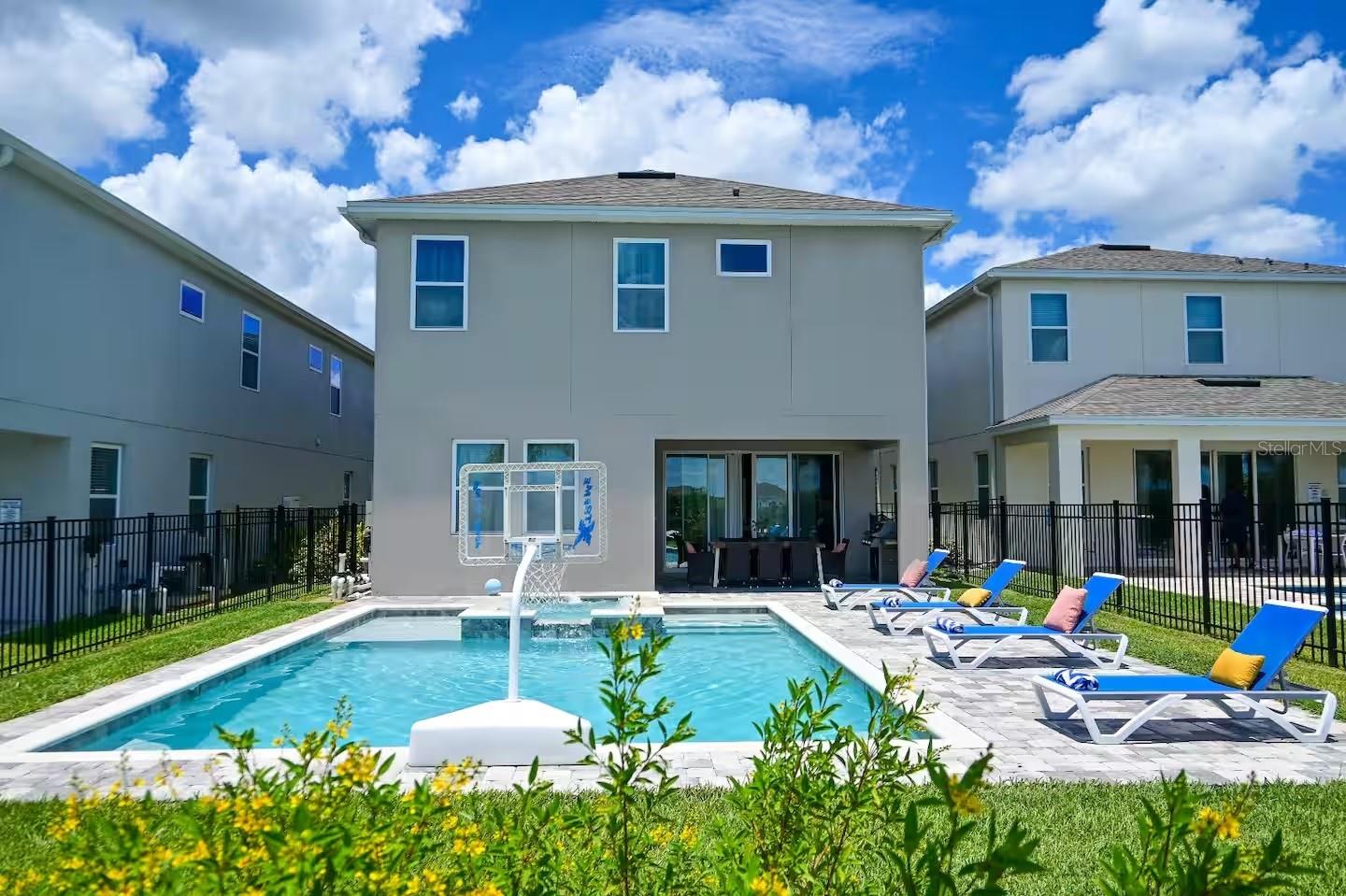 REUNION WEST PH 4 - Residential