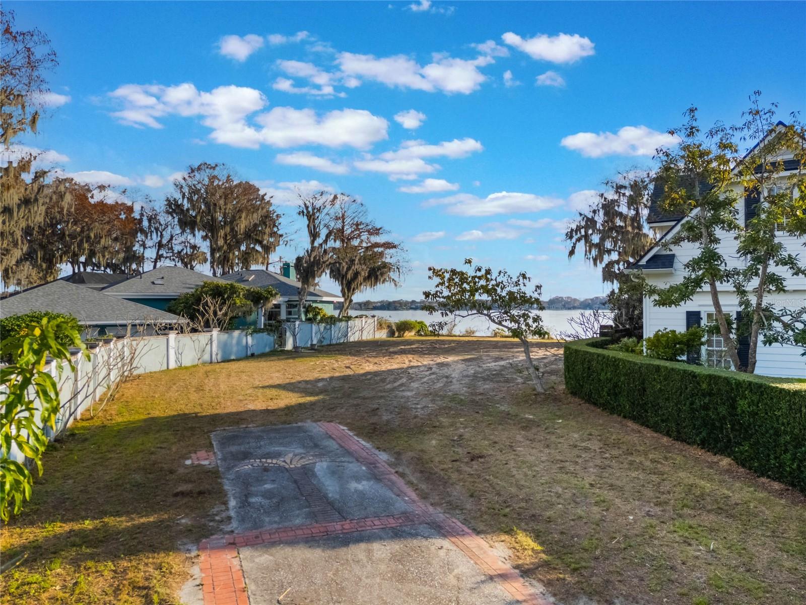 HOLLIEANNA SHORES 1ST ADD - Land