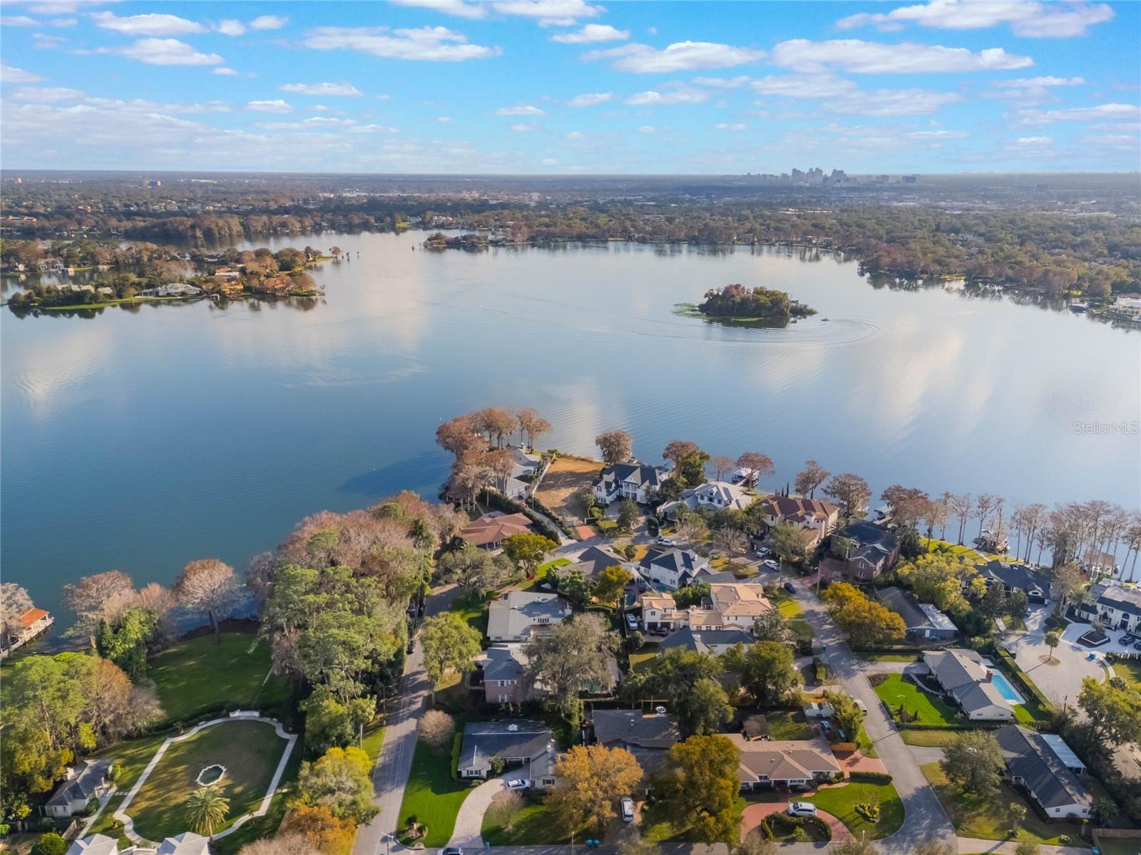 HOLLIEANNA SHORES 1ST ADD - Land