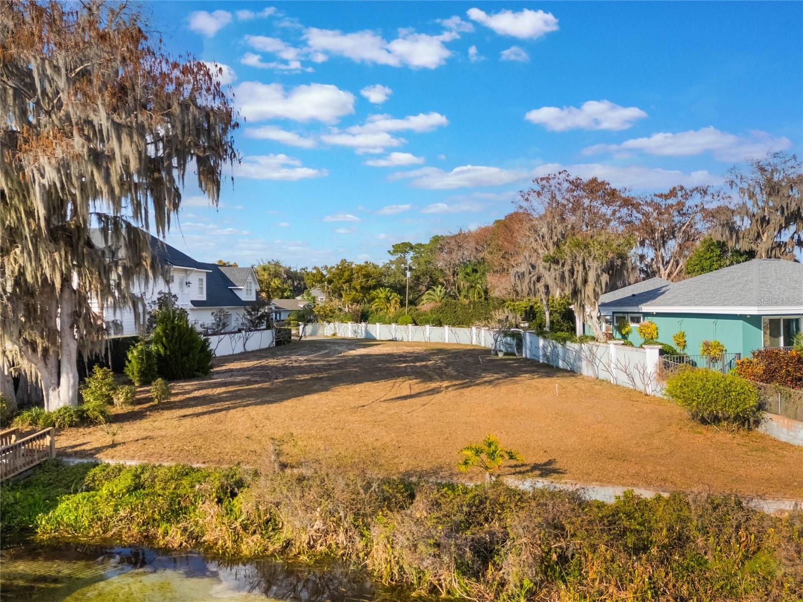 HOLLIEANNA SHORES 1ST ADD - Land