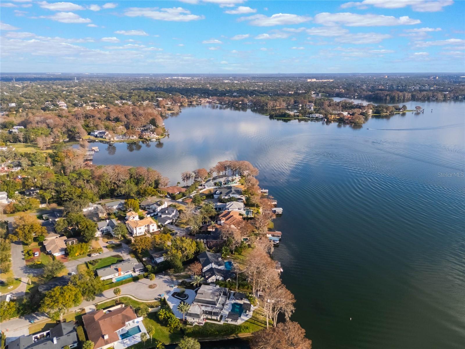 HOLLIEANNA SHORES 1ST ADD - Land