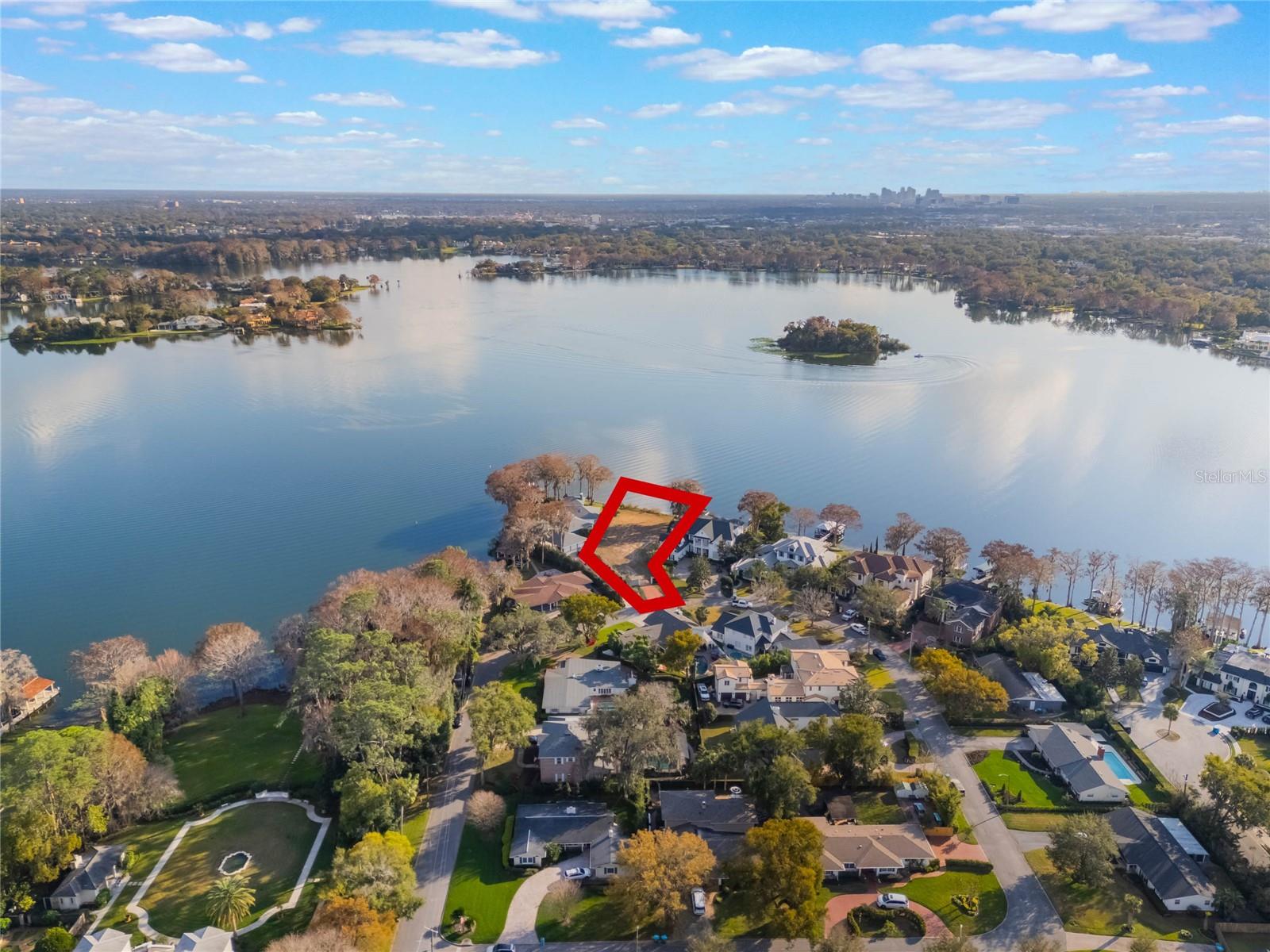 HOLLIEANNA SHORES 1ST ADD - Land