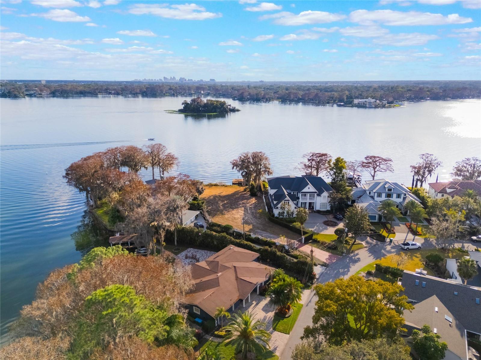 HOLLIEANNA SHORES 1ST ADD - Land