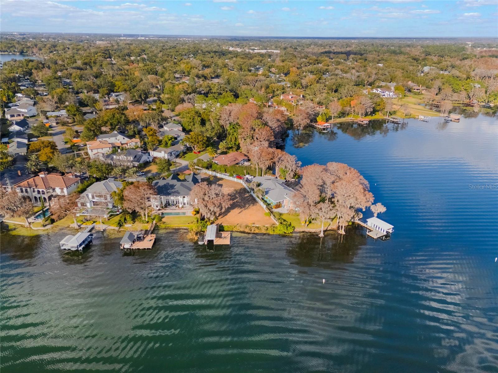 HOLLIEANNA SHORES 1ST ADD - Land