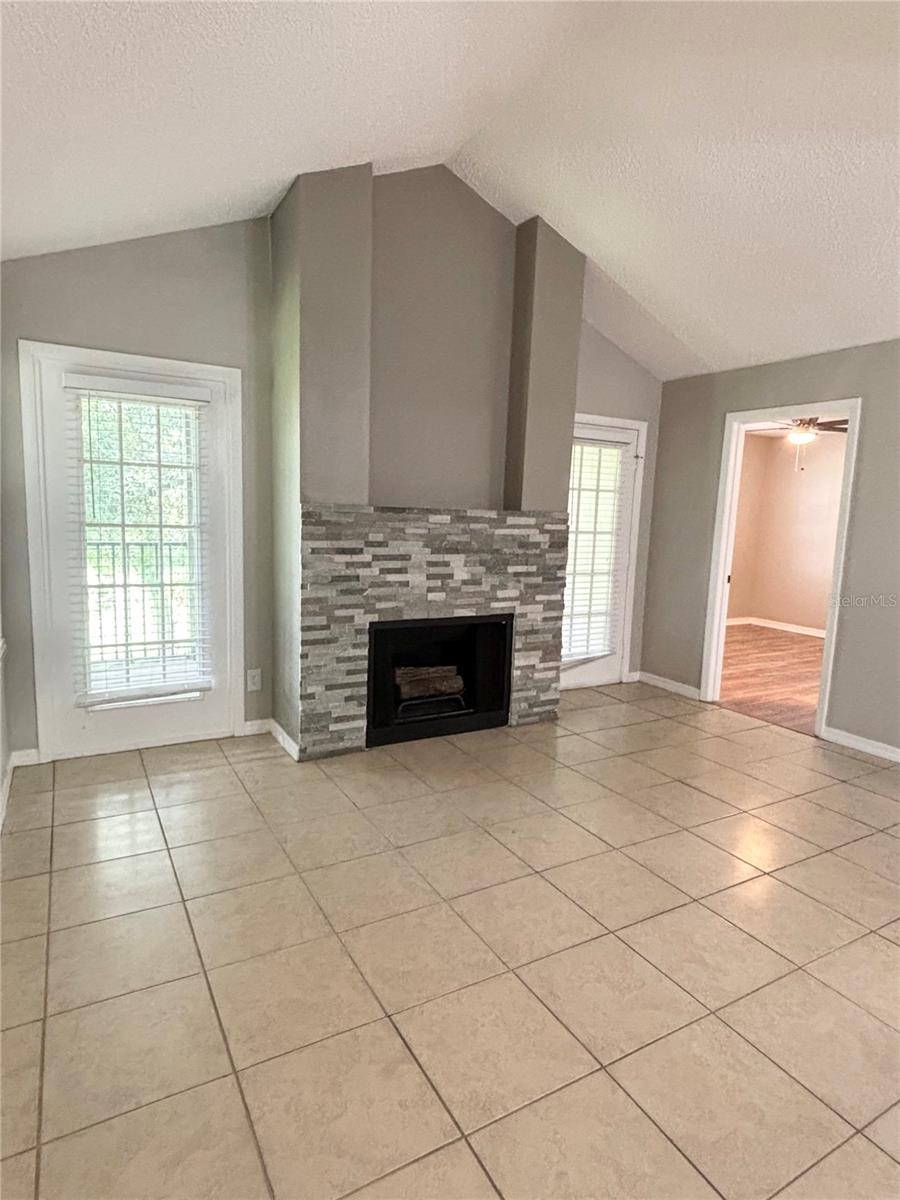 238 AFTON SQUARE 302