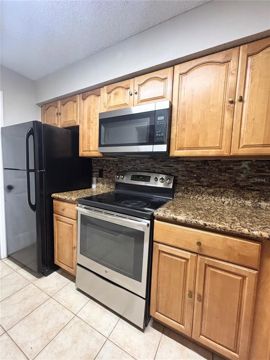 238 AFTON SQUARE 302
