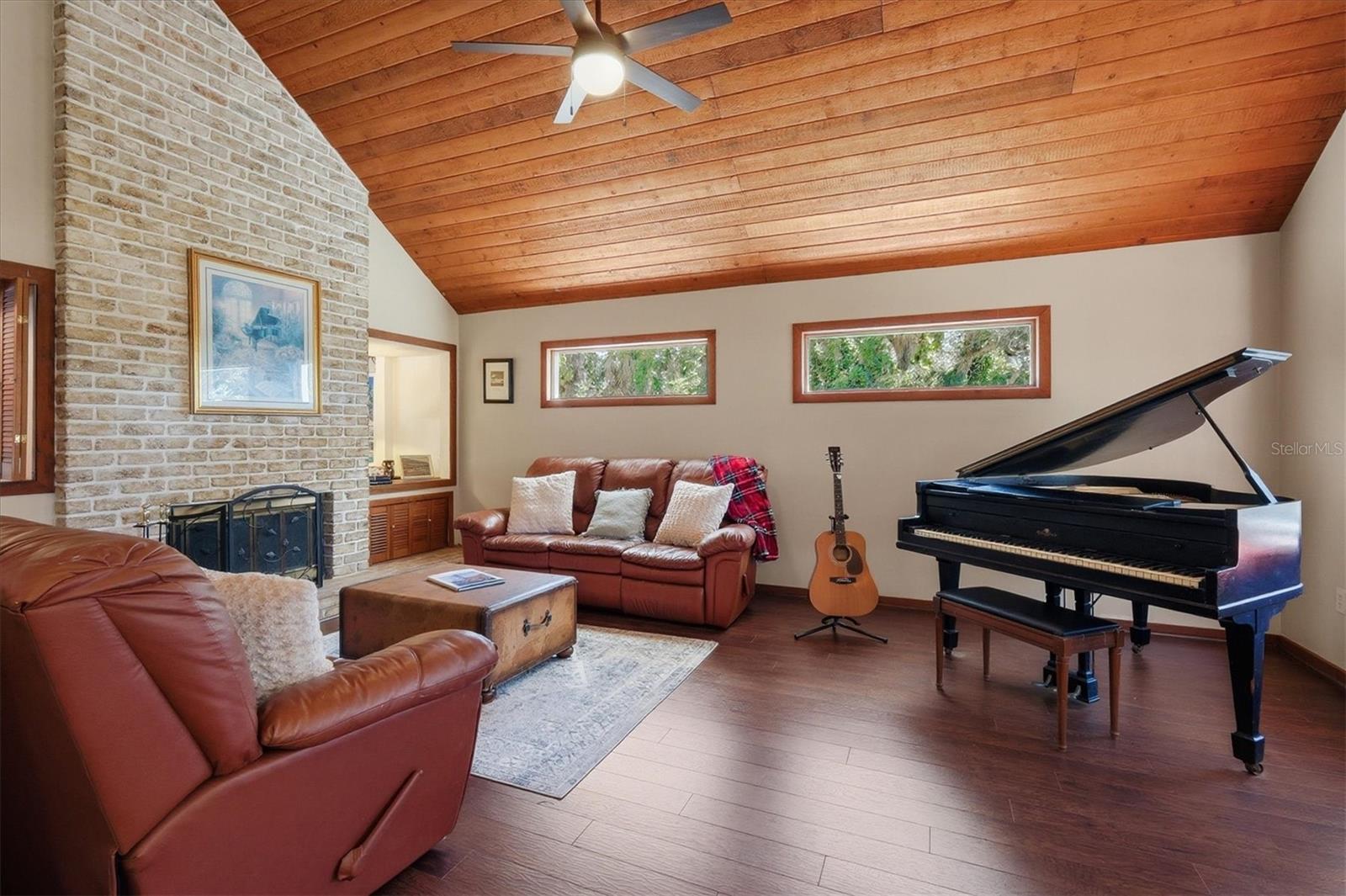 BLUE DOLPHIN ESTATES - Residential