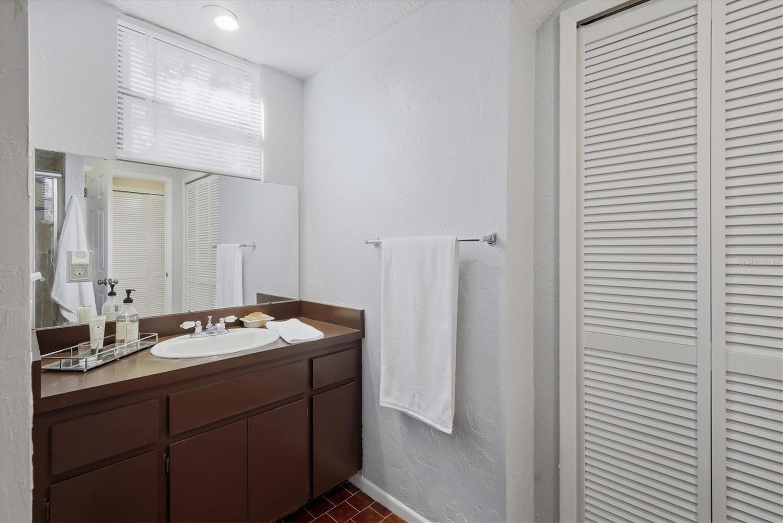 BLUE DOLPHIN ESTATES - Residential