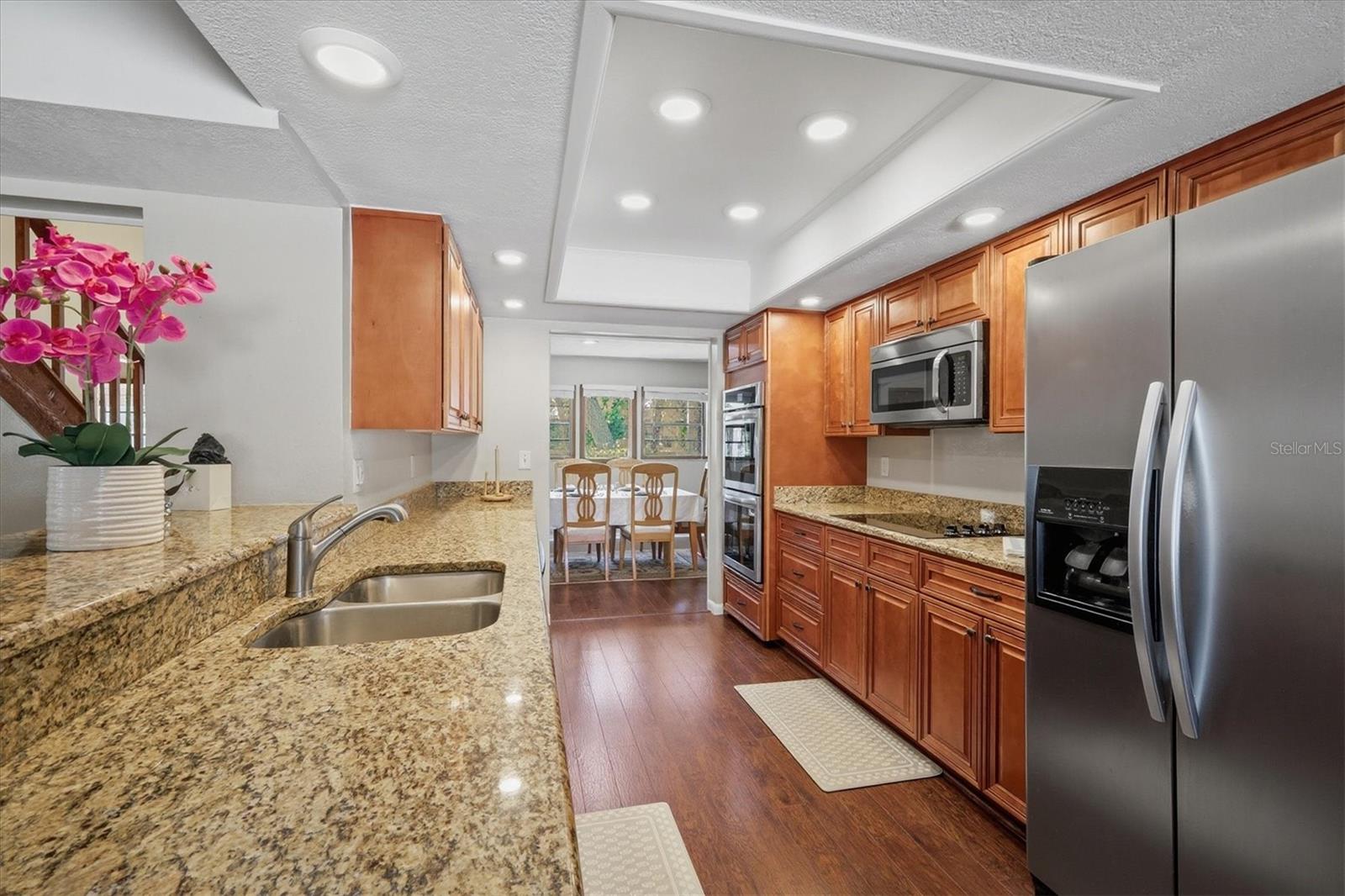 BLUE DOLPHIN ESTATES - Residential