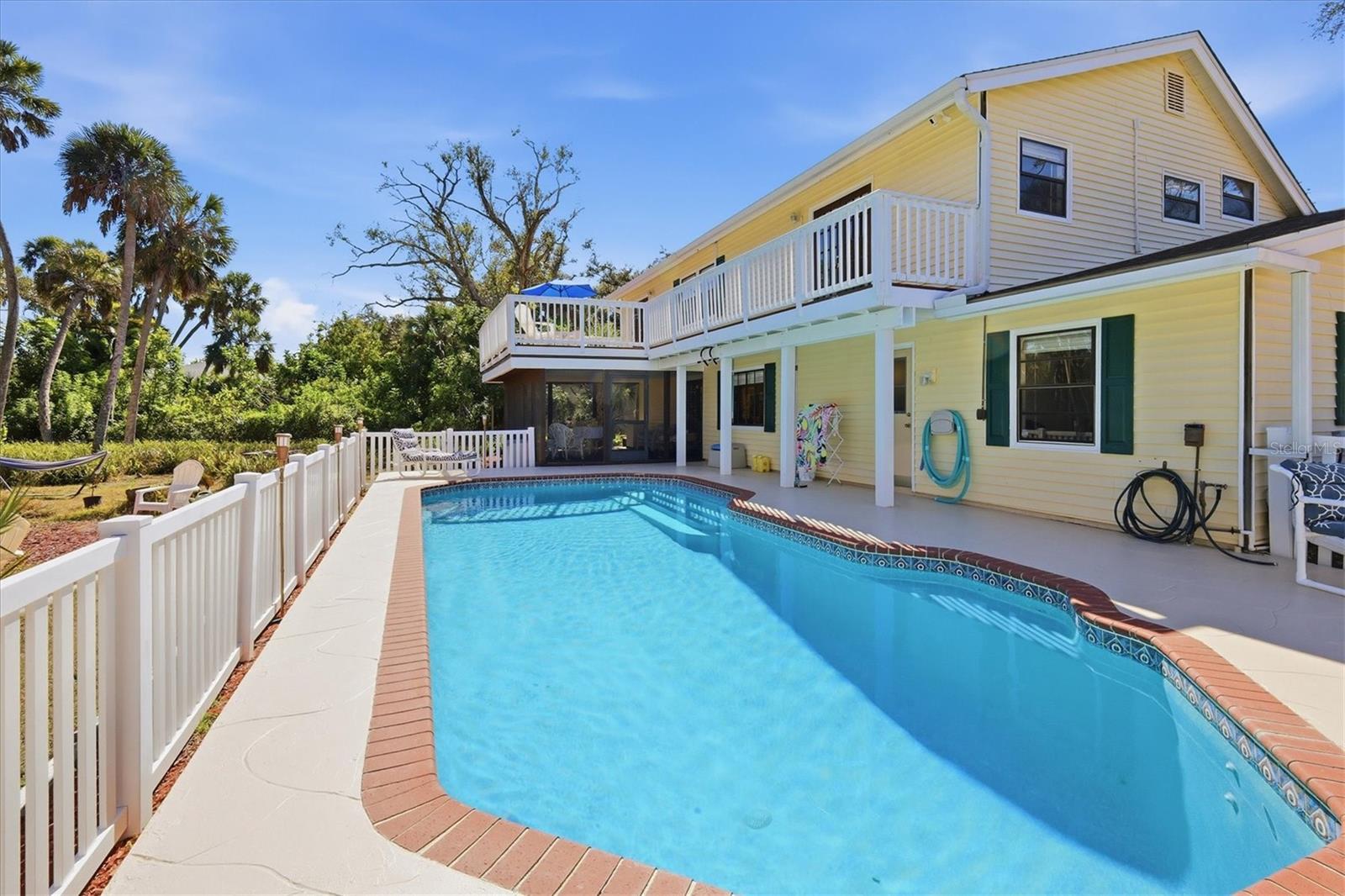 BLUE DOLPHIN ESTATES - Residential