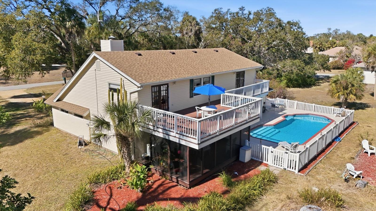 BLUE DOLPHIN ESTATES - Residential