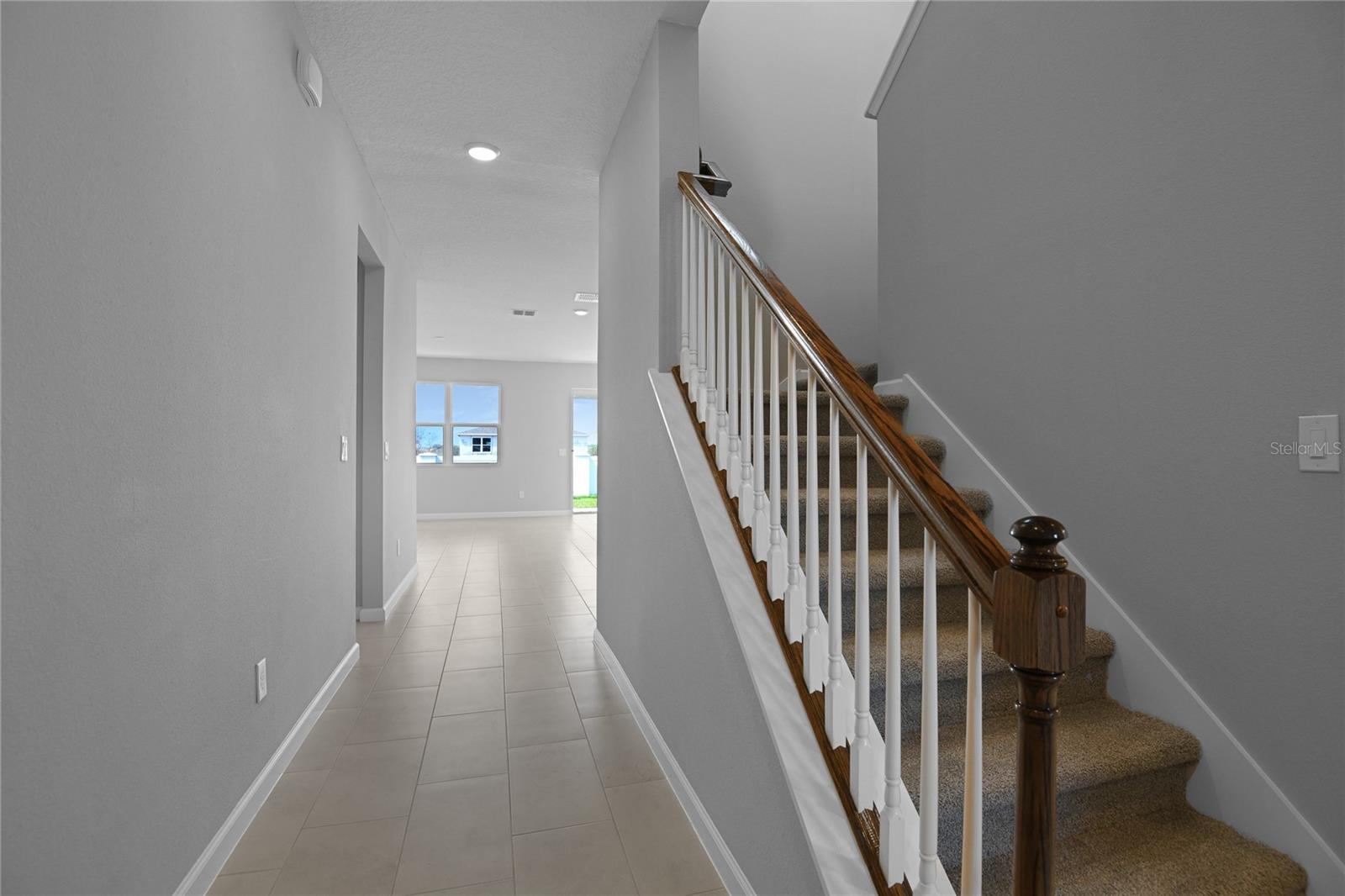 1715 SUGARBELLE CIRCLE