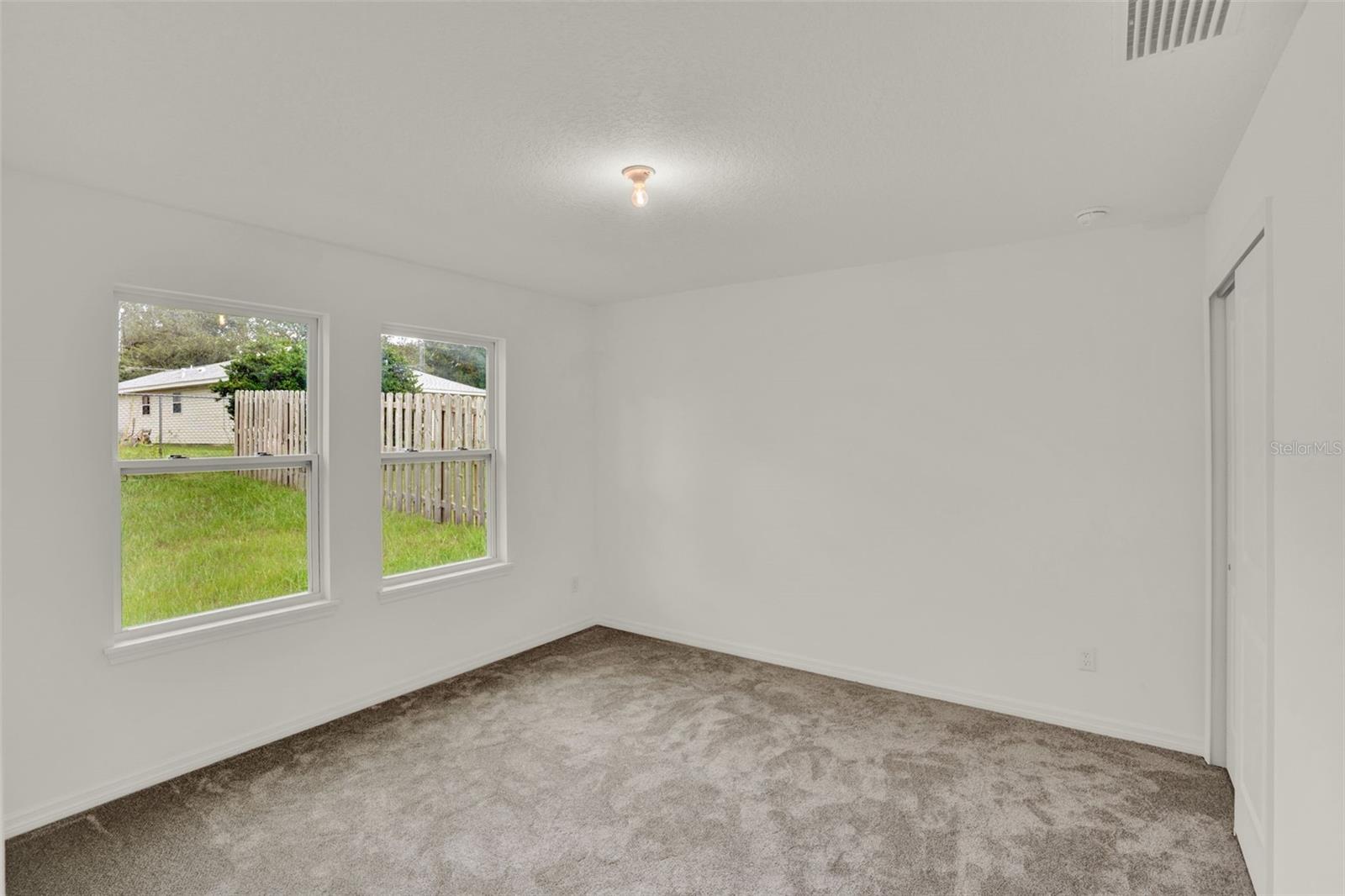 CARLTON VILLAGE PARK - Residential