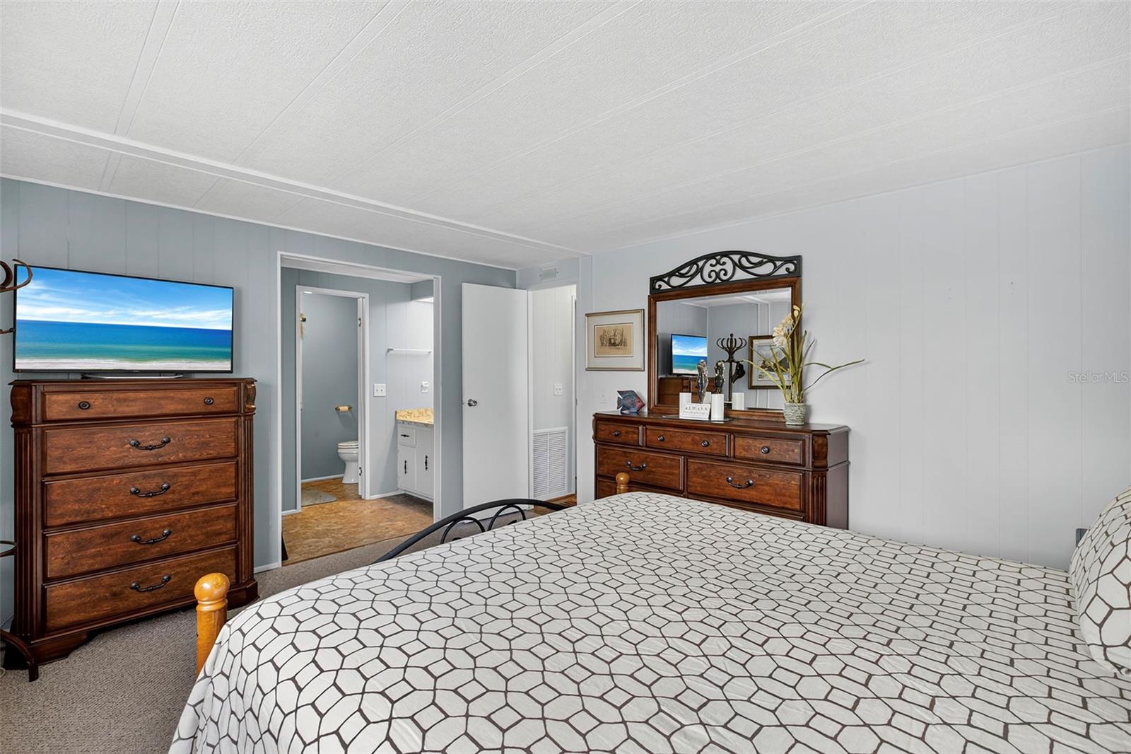 LA CASA MHP CO-OP - Residential