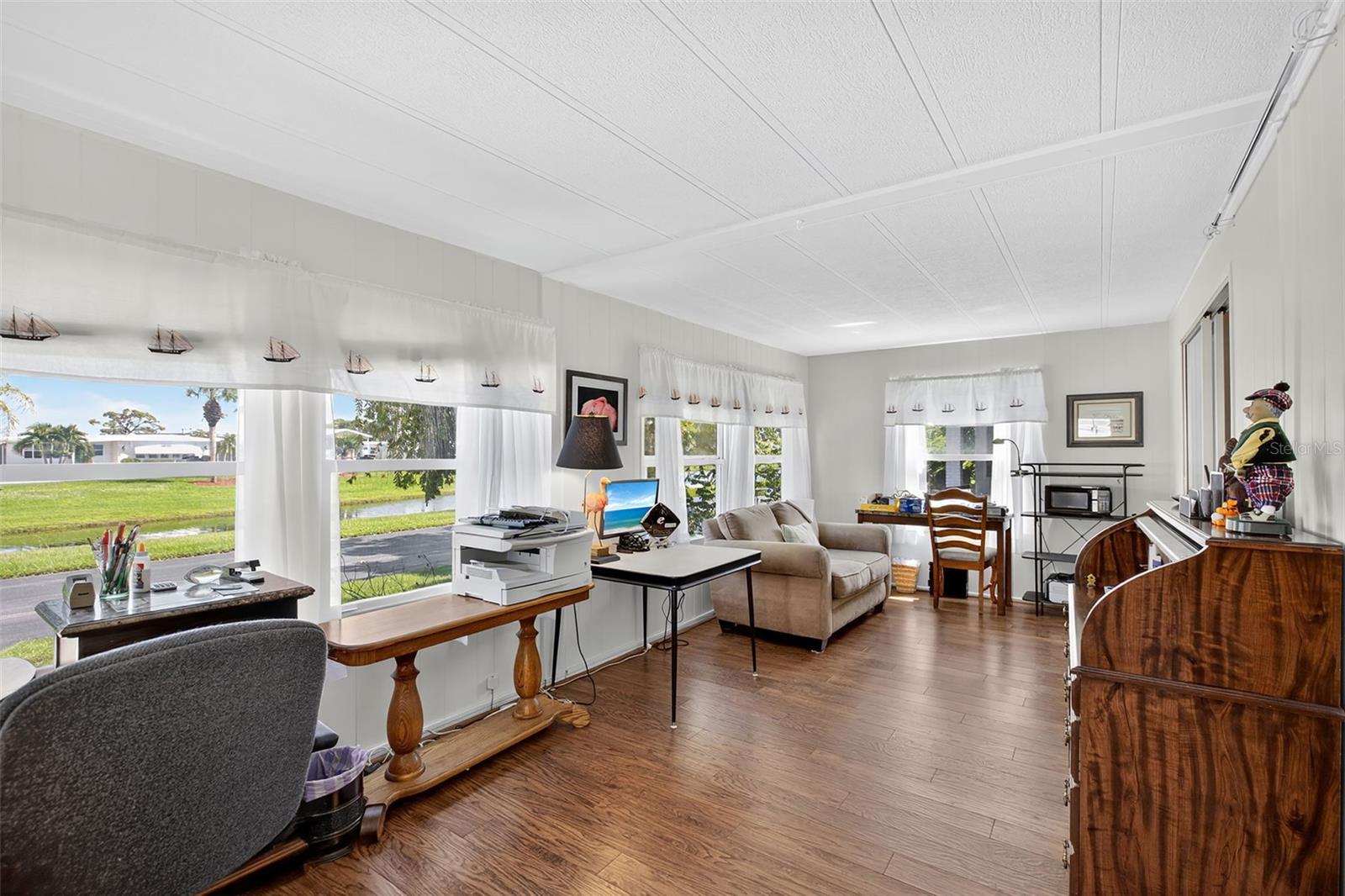 LA CASA MHP CO-OP - Residential