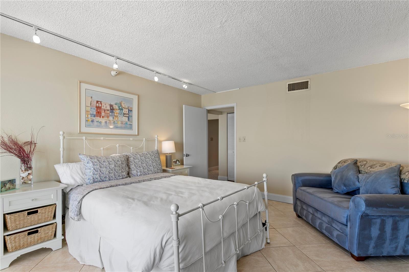 OCEAN SANDS ONE CONDO - Residential