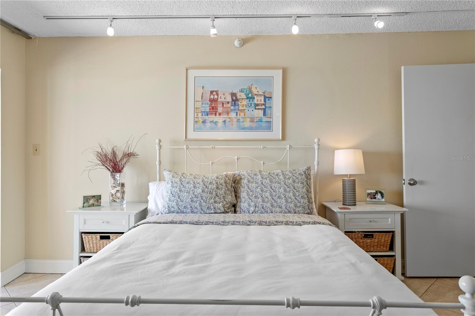 OCEAN SANDS ONE CONDO - Residential