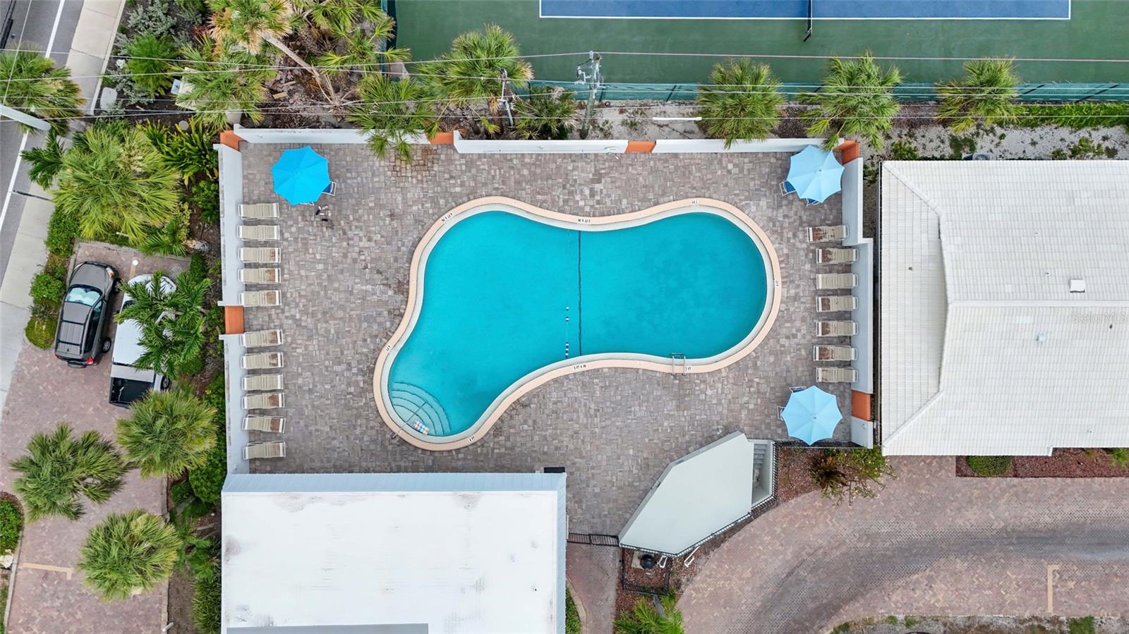 CRESCENT ARMS - Residential