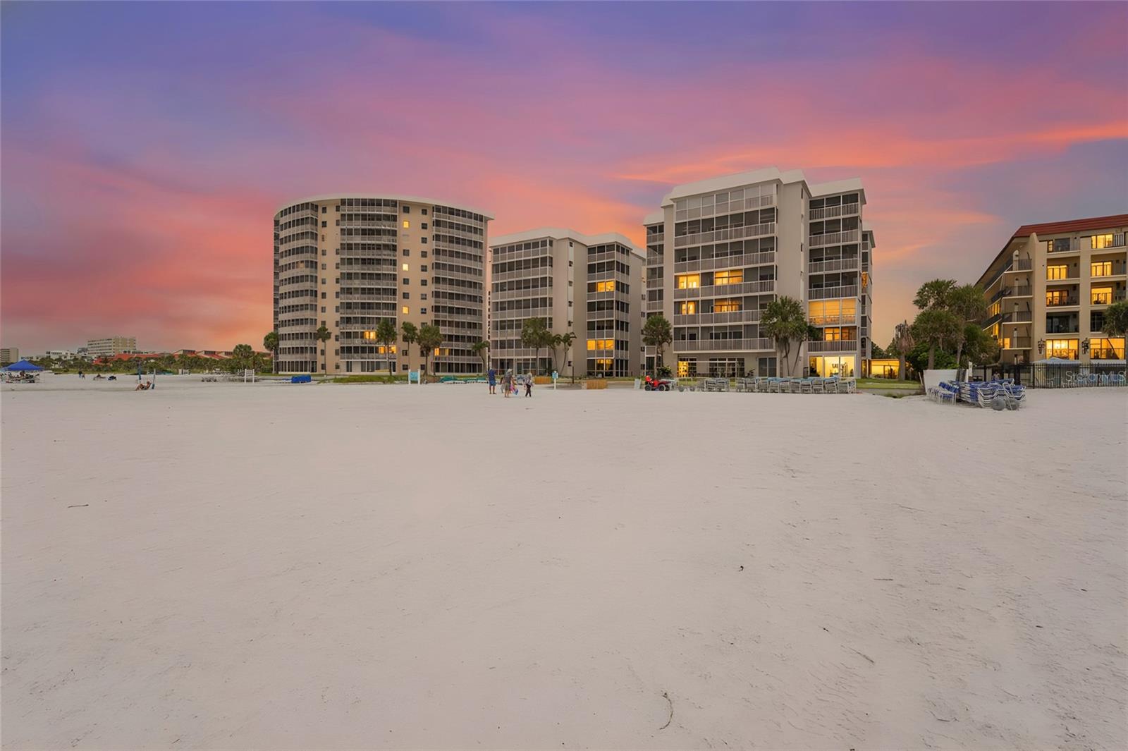 CRESCENT ARMS - Residential