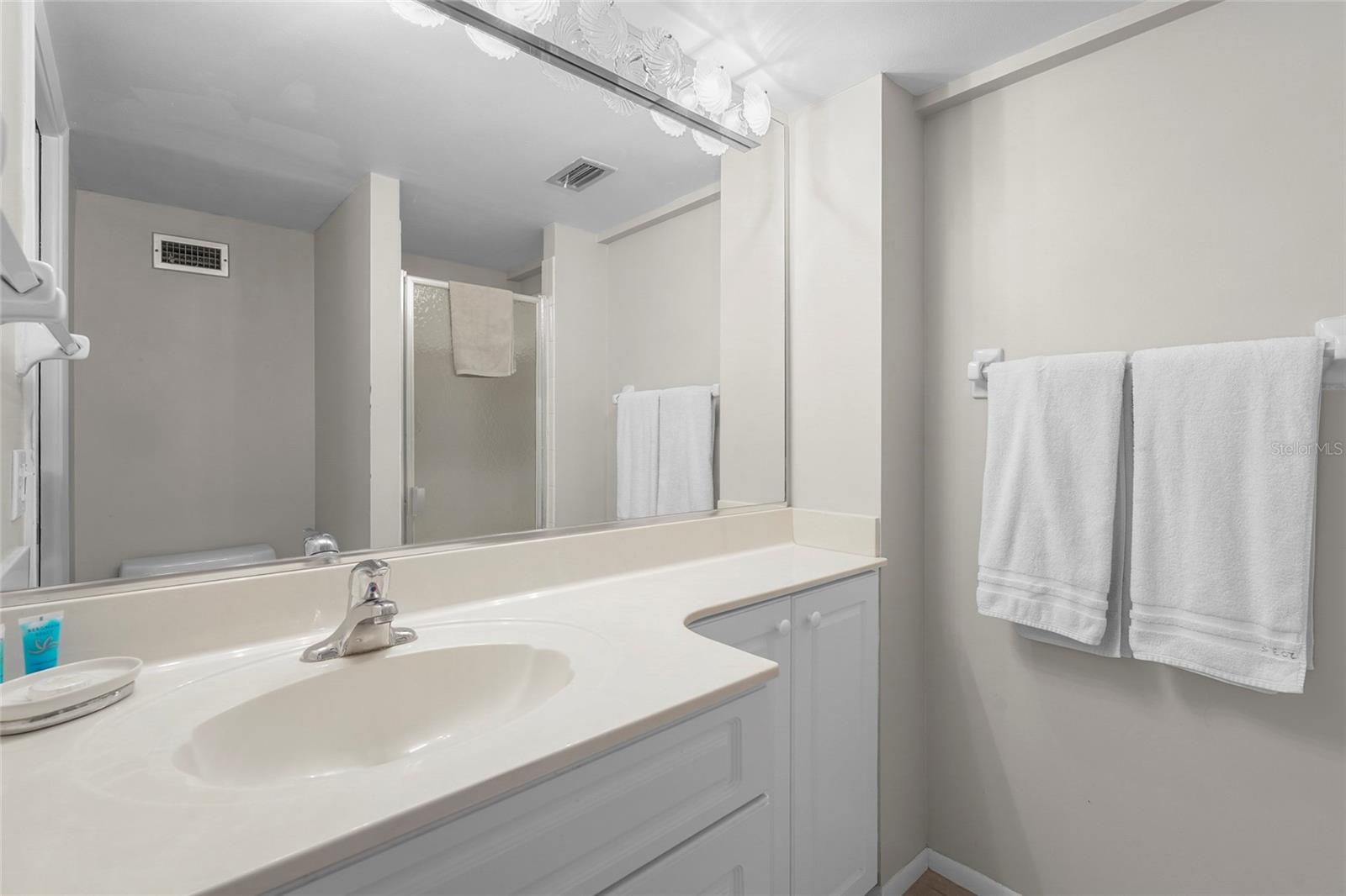 CRESCENT ARMS - Residential