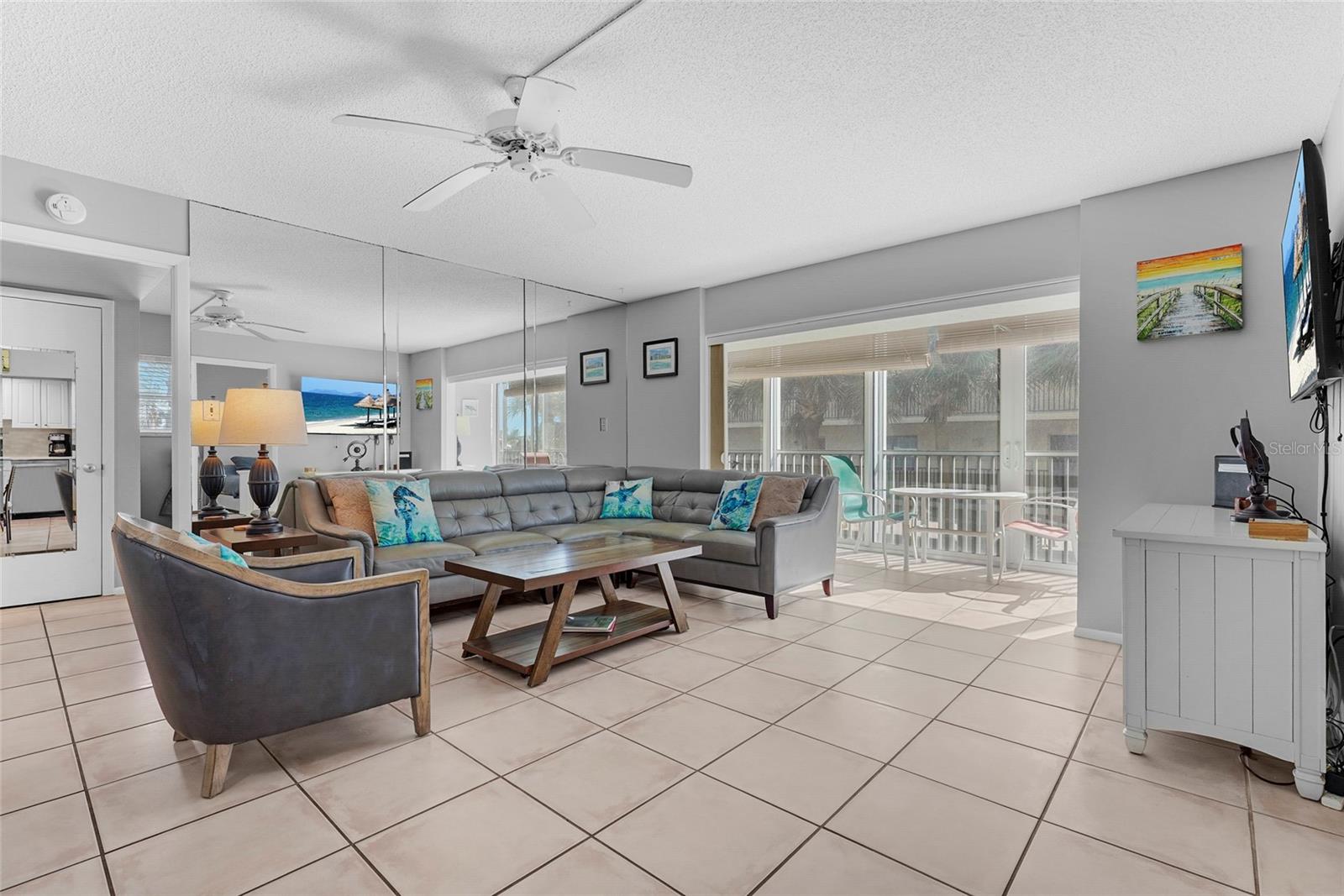 CRESCENT ARMS - Residential