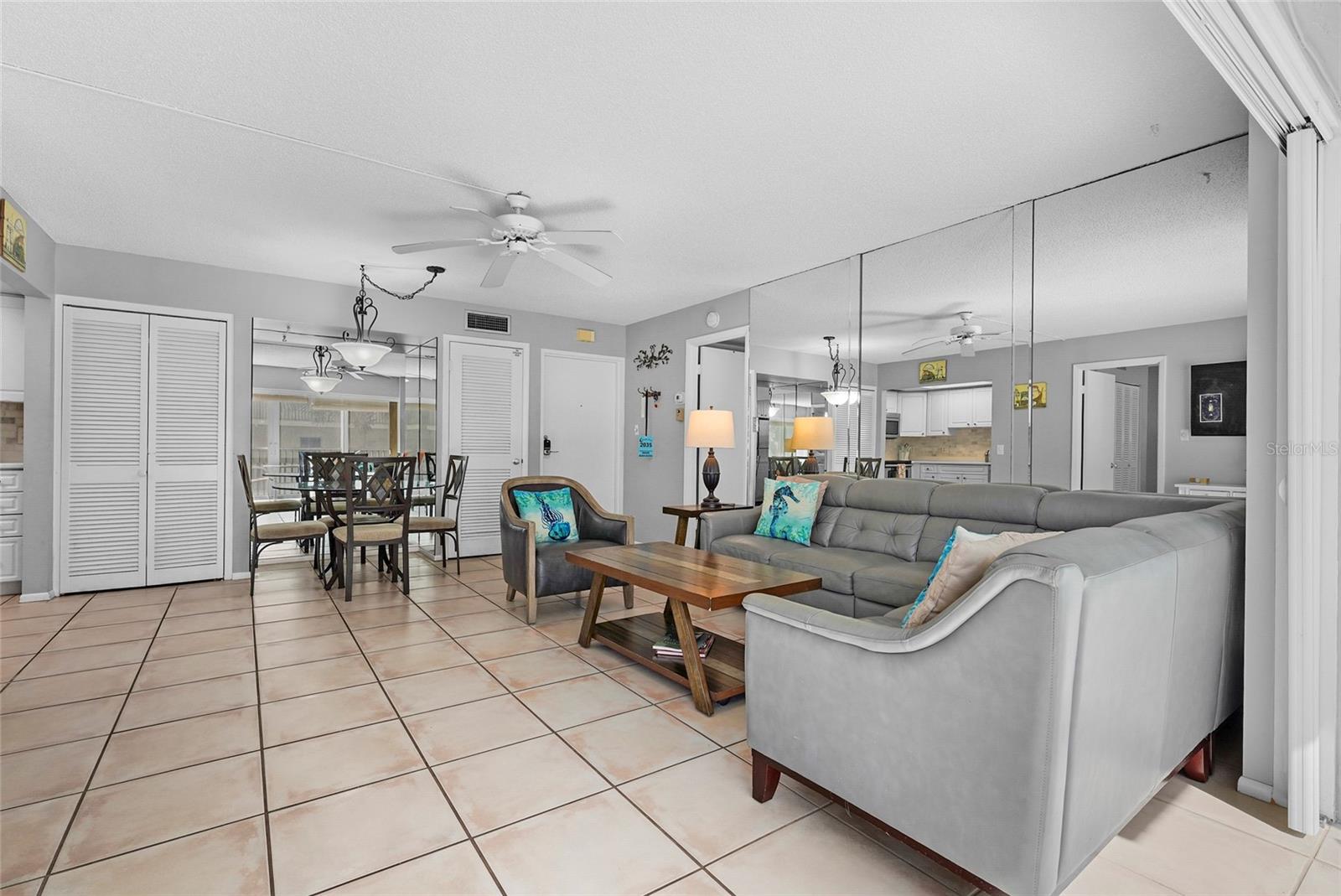 CRESCENT ARMS - Residential