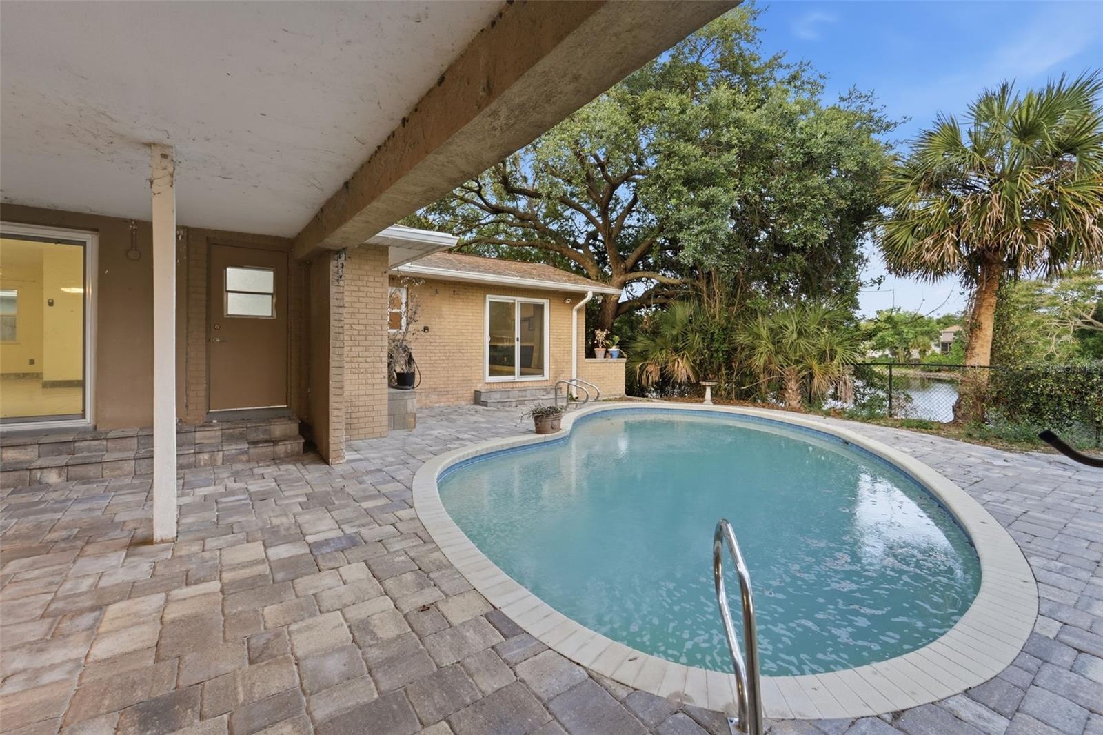 SHADOW HILL - Residential