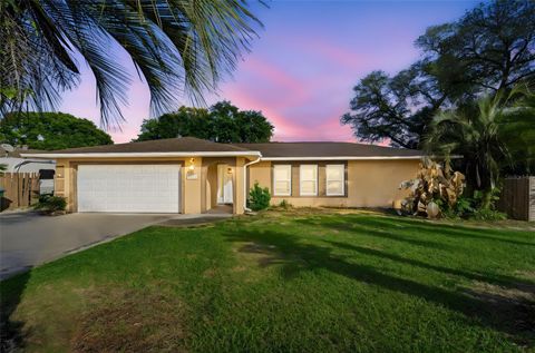 Photo of 148 Sunset Drive, Longwood, FL 32750 (MLS # O6399766)