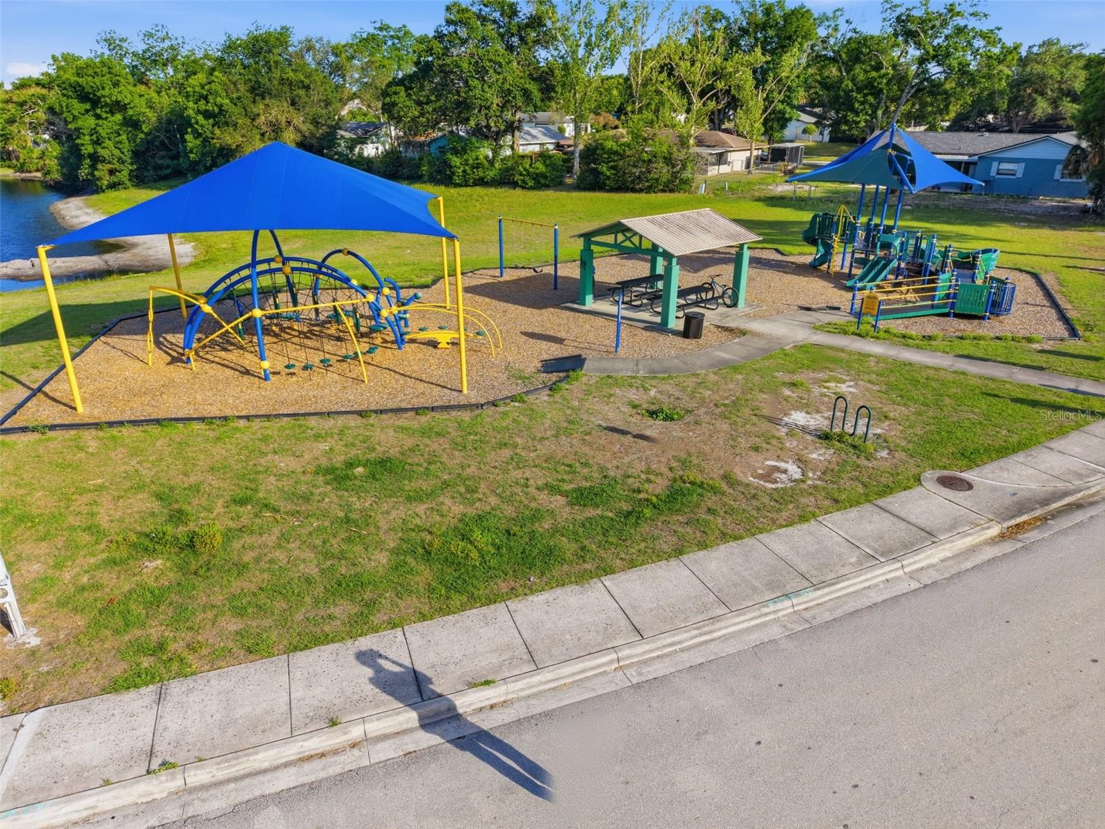 SHADOW HILL - Residential