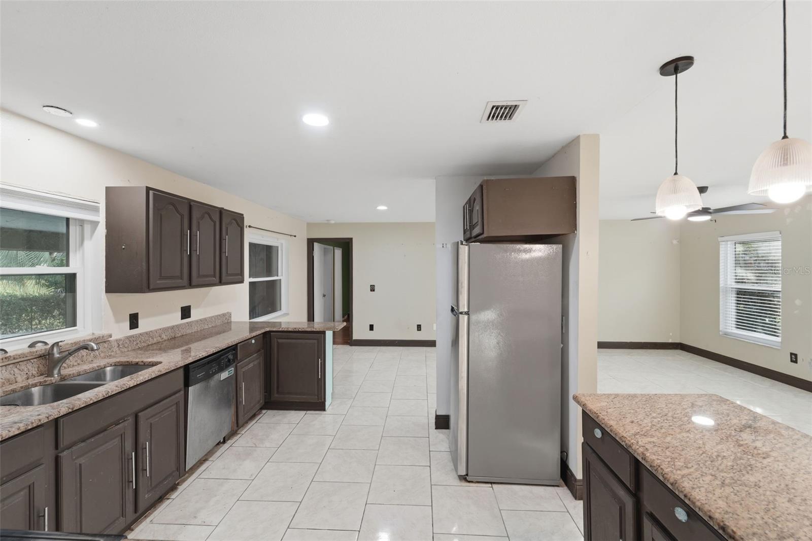 SHADOW HILL - Residential