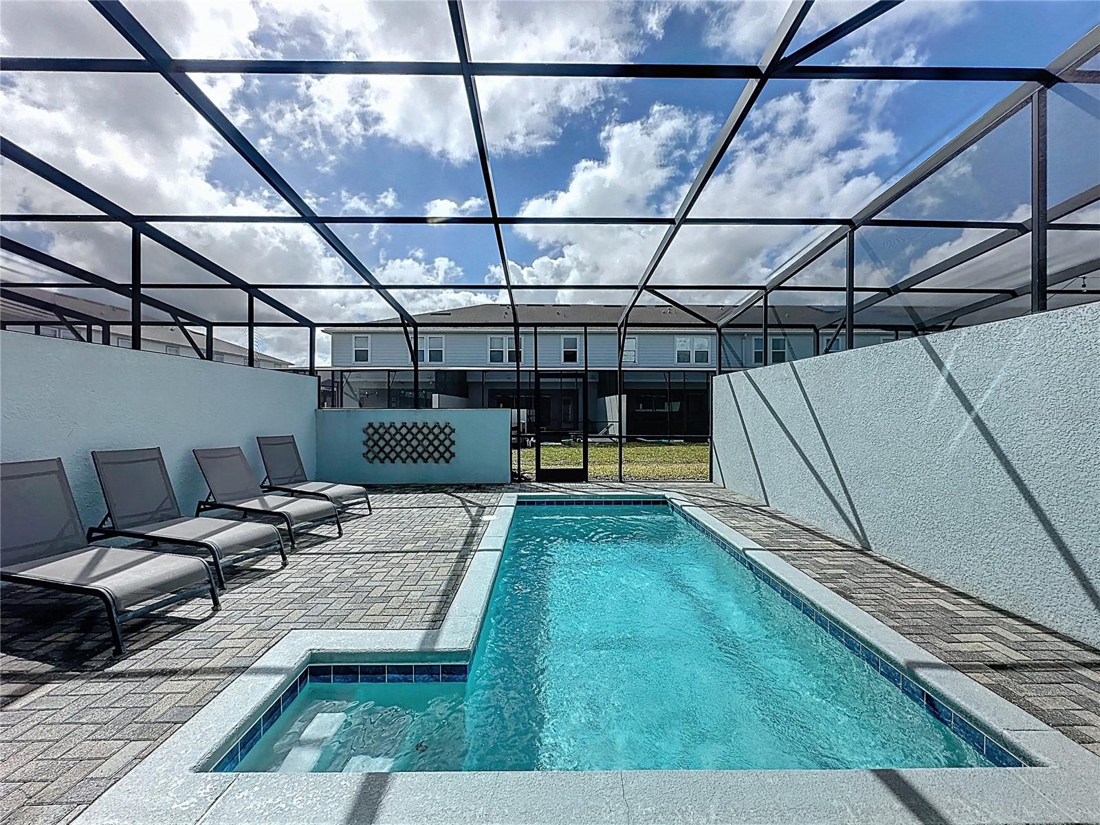 WINDSOR ISLAND RESIDENCE - Residential