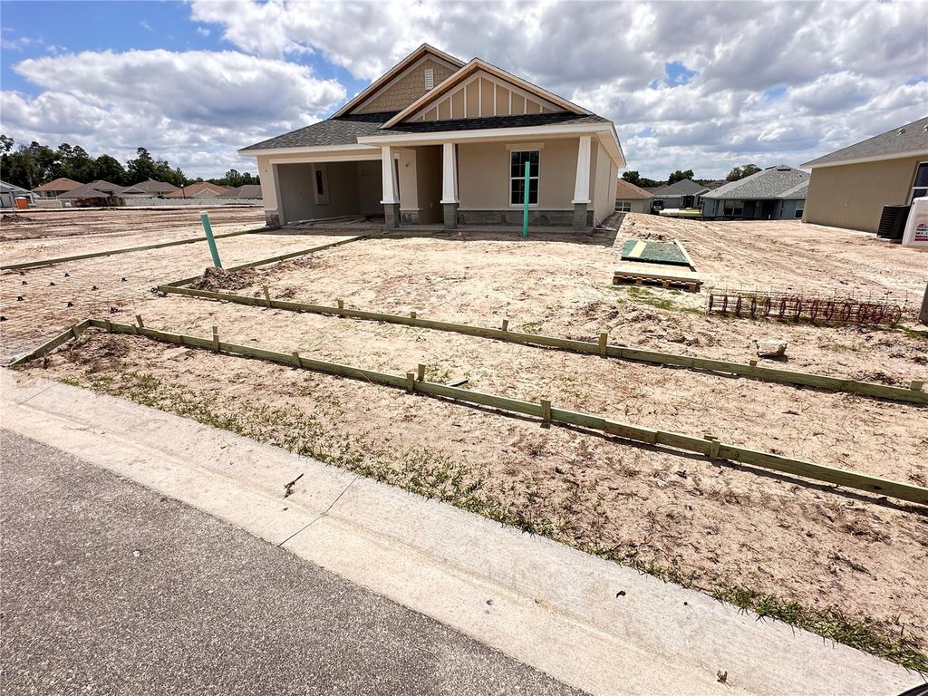 Photo of 4488 NE 31st Place, Ocala, FL 34470 (MLS # OM722901)