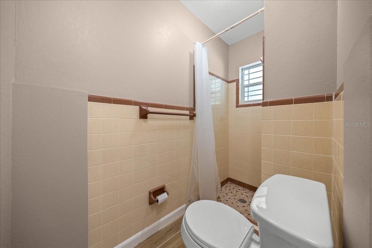 SHERWOOD FOREST - Residential