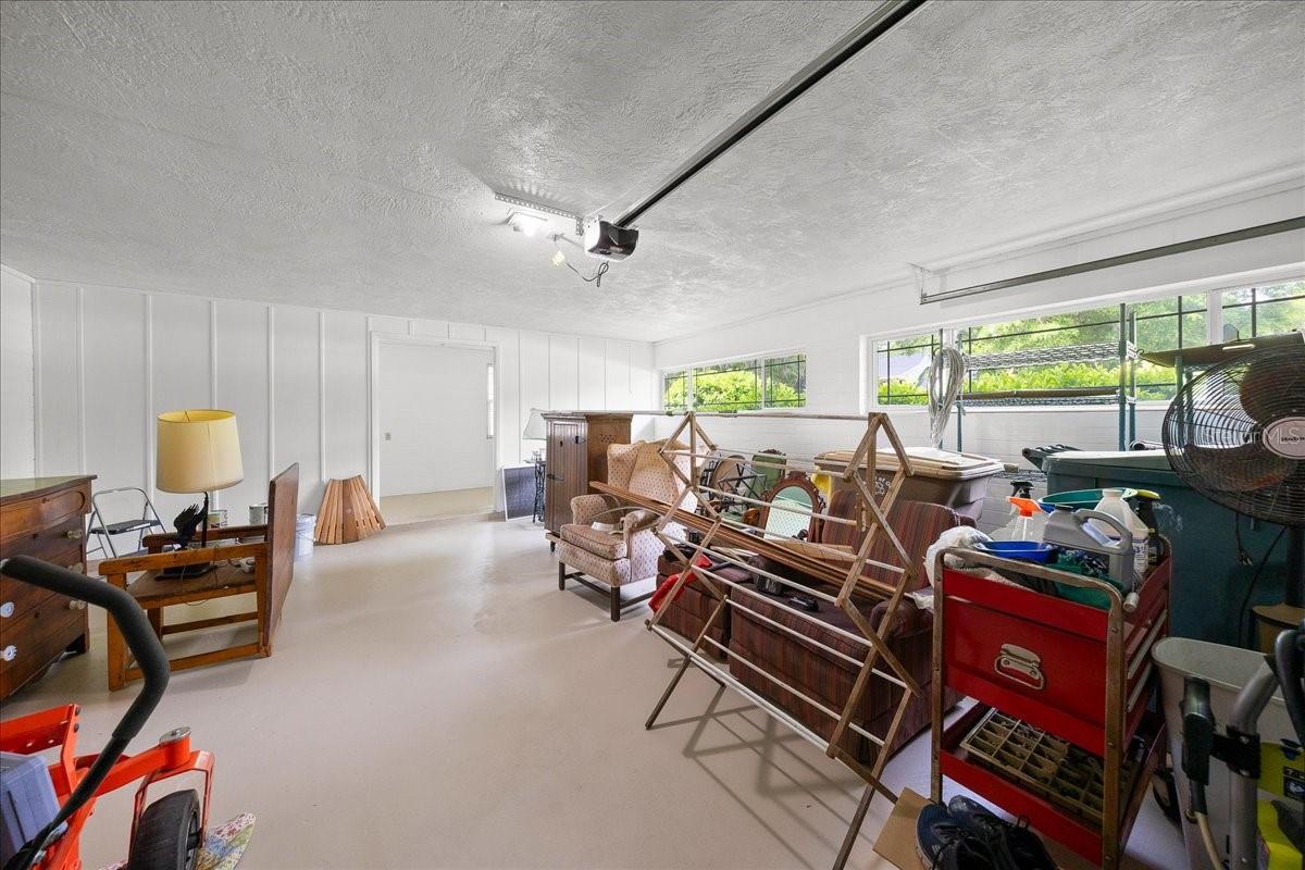 SHERWOOD FOREST - Residential