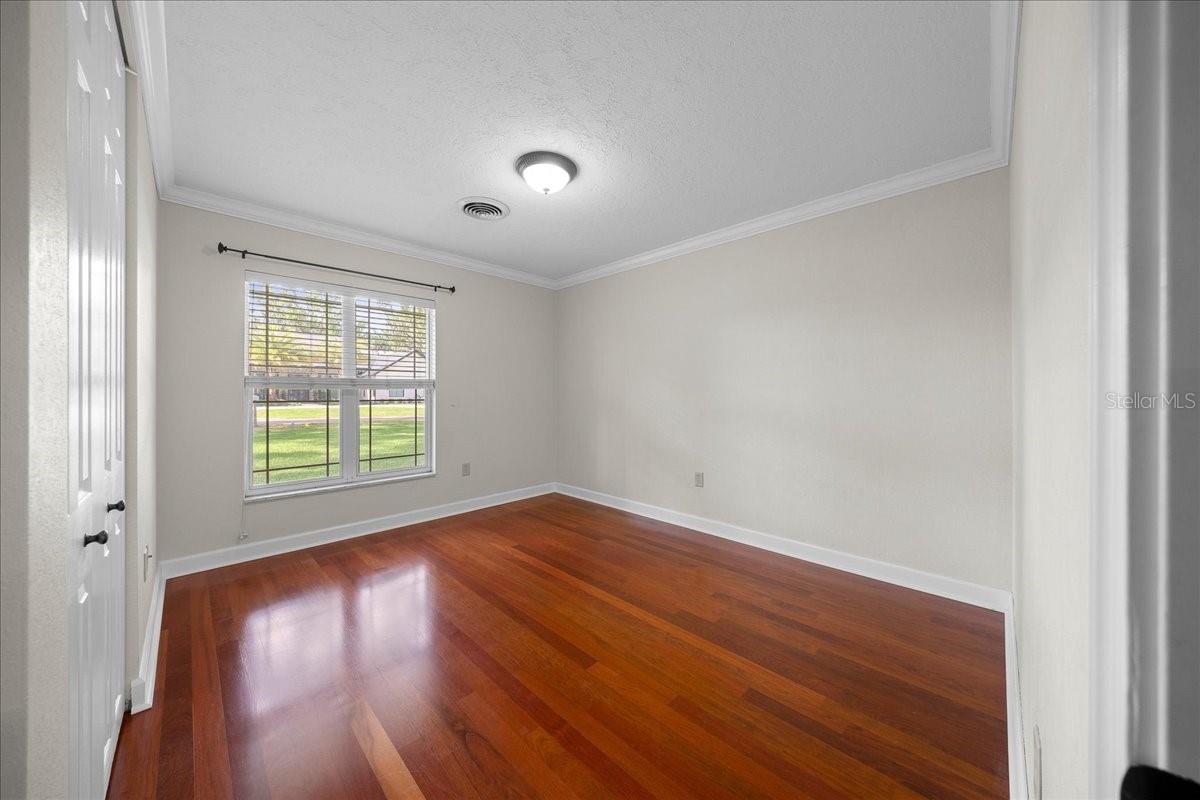 SHERWOOD FOREST - Residential