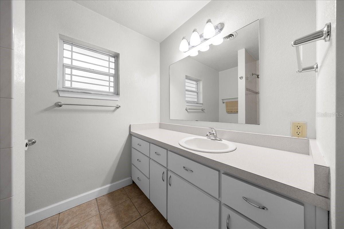 SHERWOOD FOREST - Residential