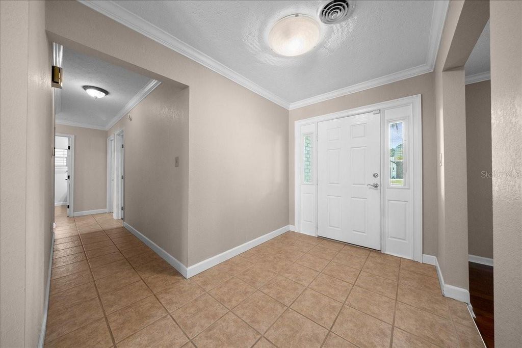 Photo of 2009 SE 15th Lane, Ocala, FL 34471 (MLS # OM722078)