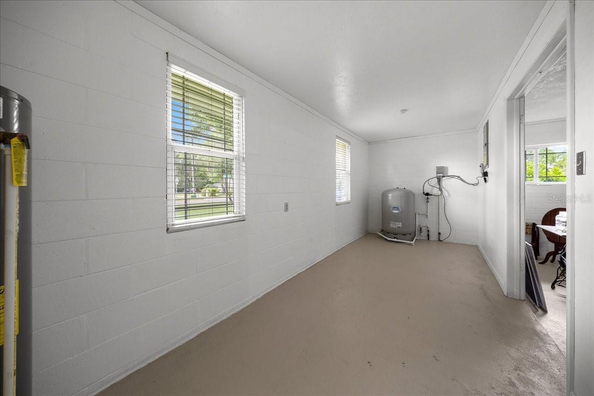 SHERWOOD FOREST - Residential