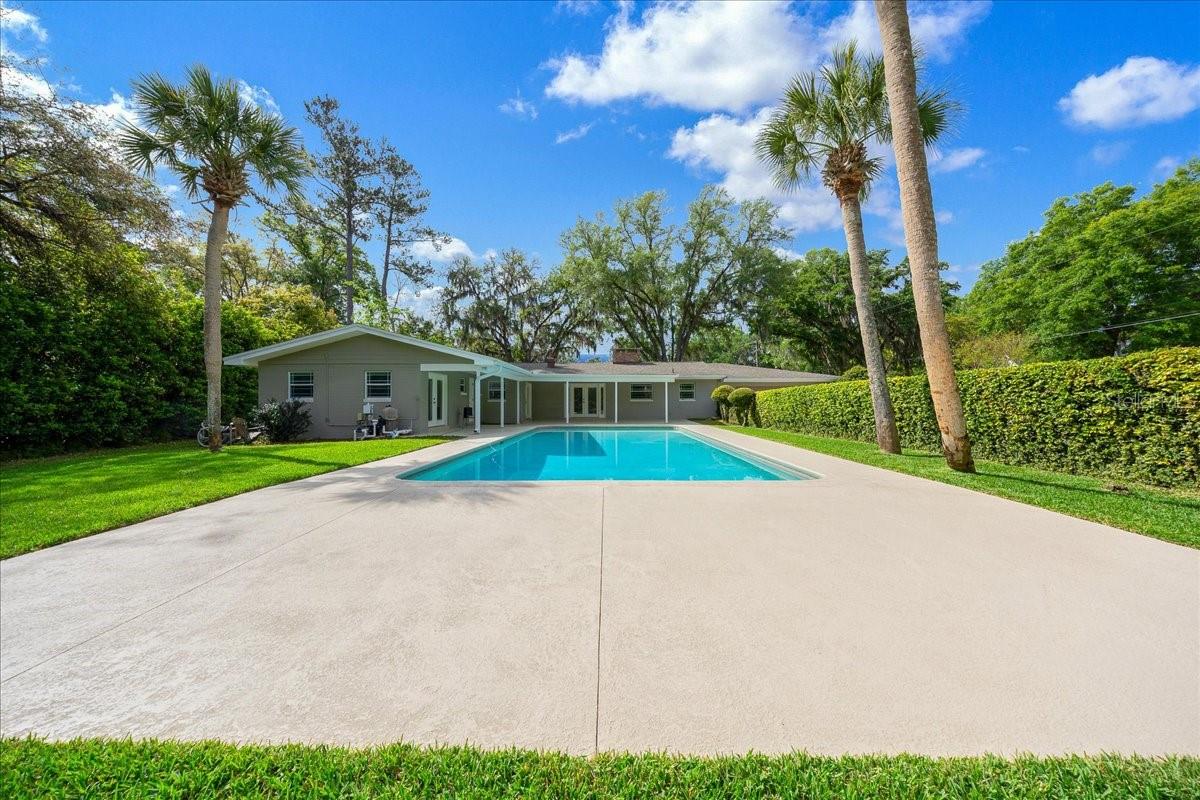 SHERWOOD FOREST - Residential