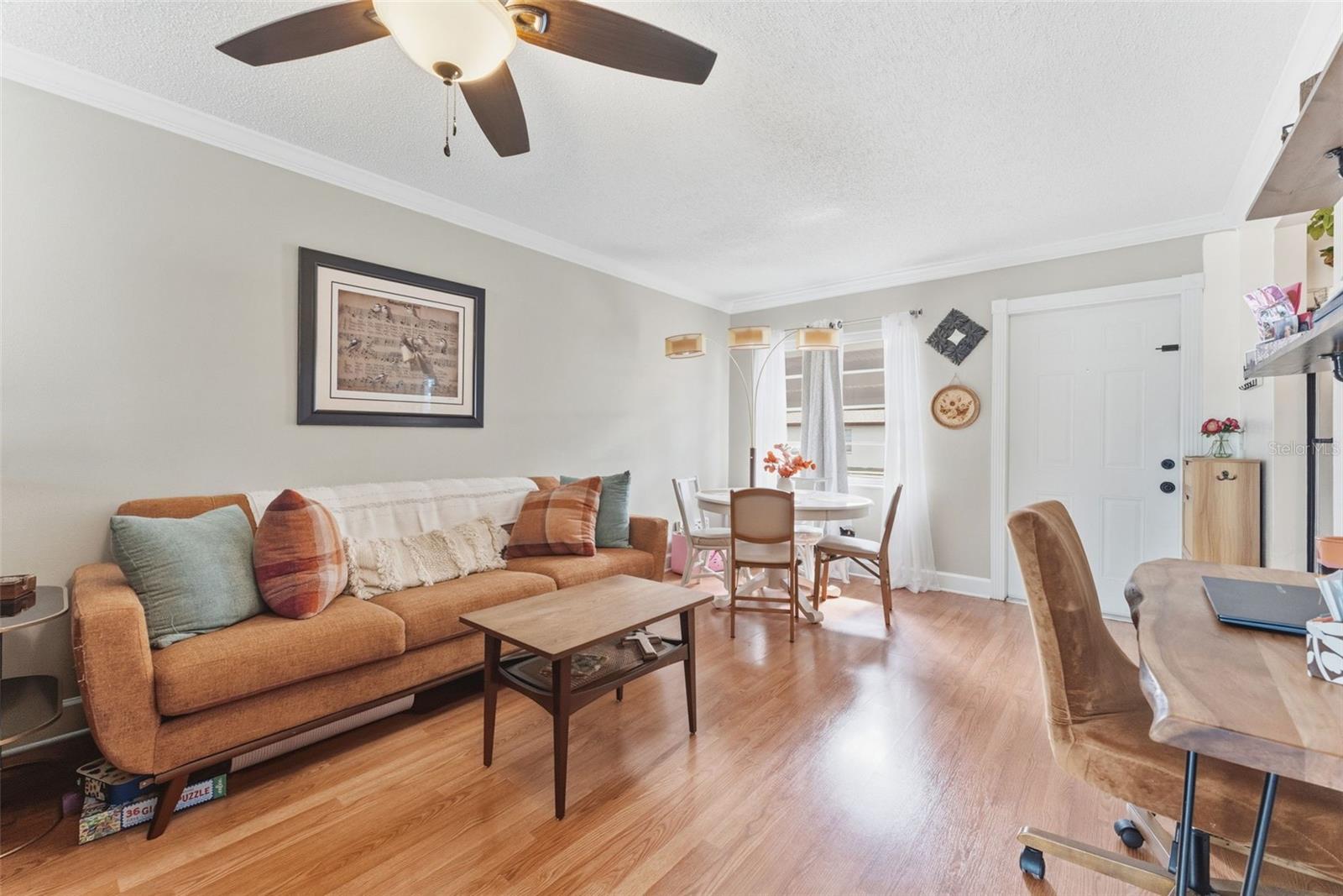 HILL CREST VILLAS - Residential