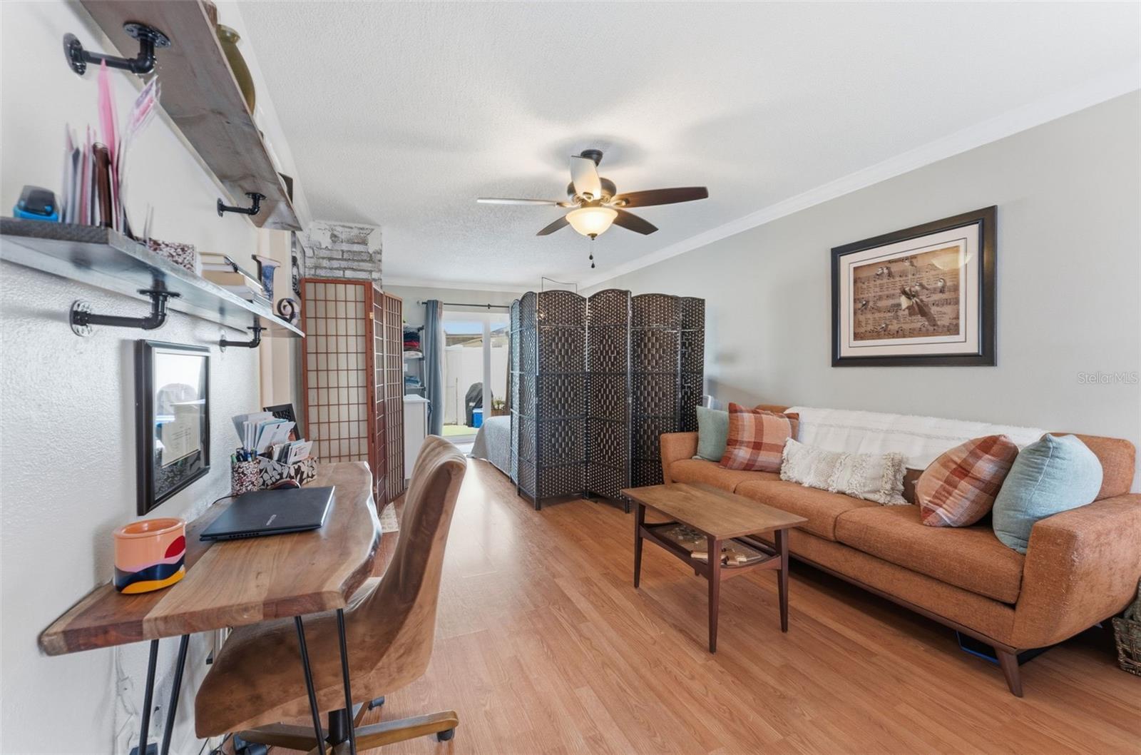 HILL CREST VILLAS - Residential