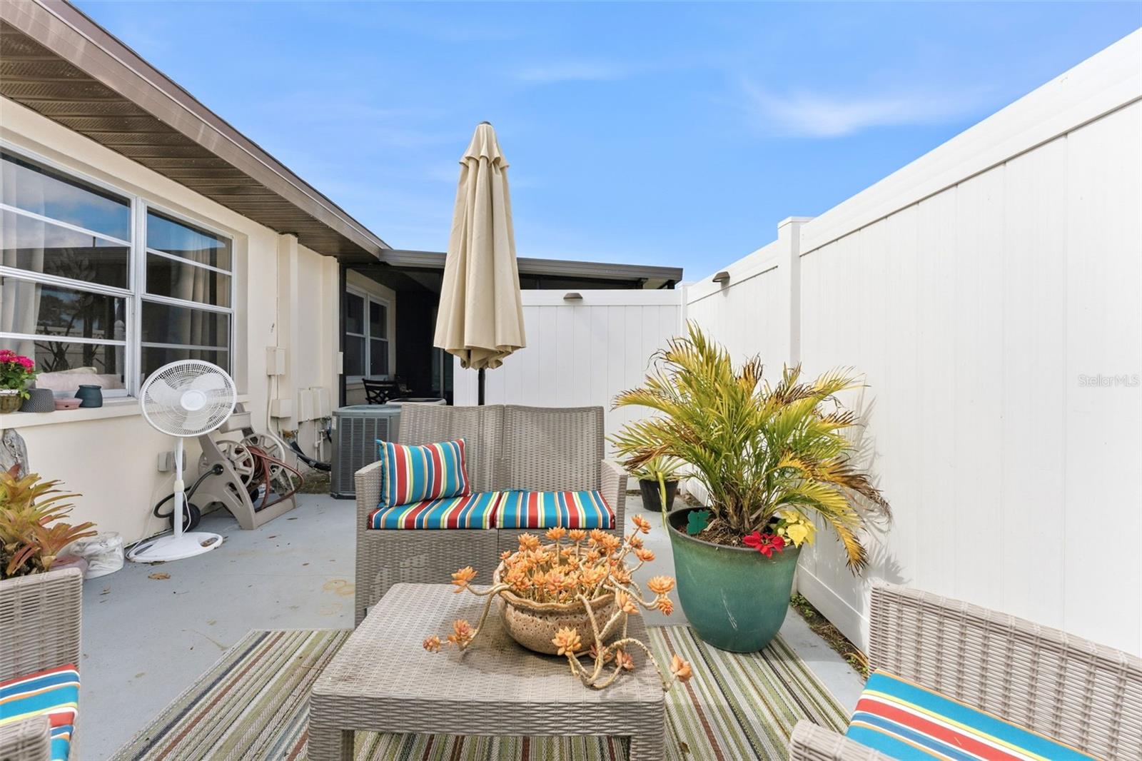 HILL CREST VILLAS - Residential